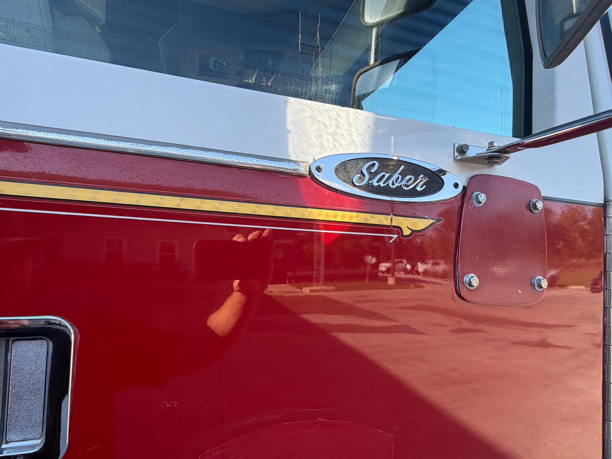 1999 Pierce Saber Pumper - image 2