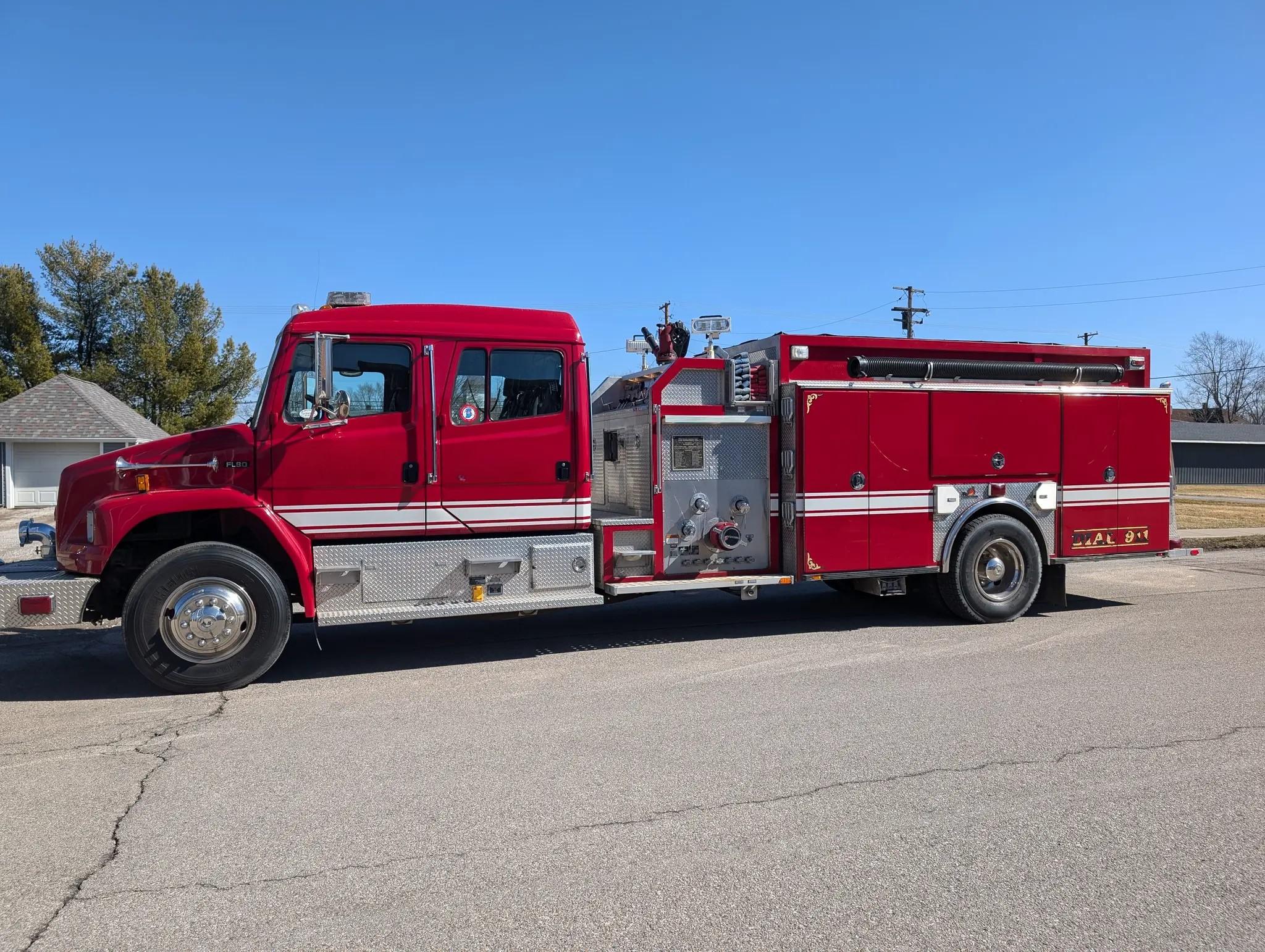 2003 Ferrara Freightliner FL80 Engine 1500/1000/30 - image 3