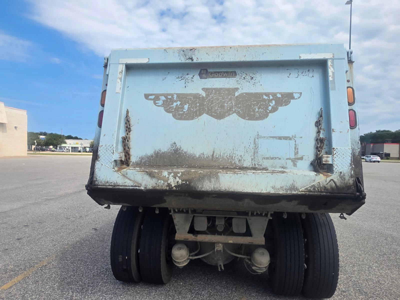 2023 International Dump Truck - image 12