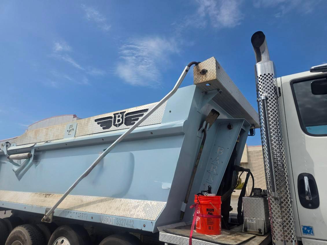 2023 International Dump Truck - image 5