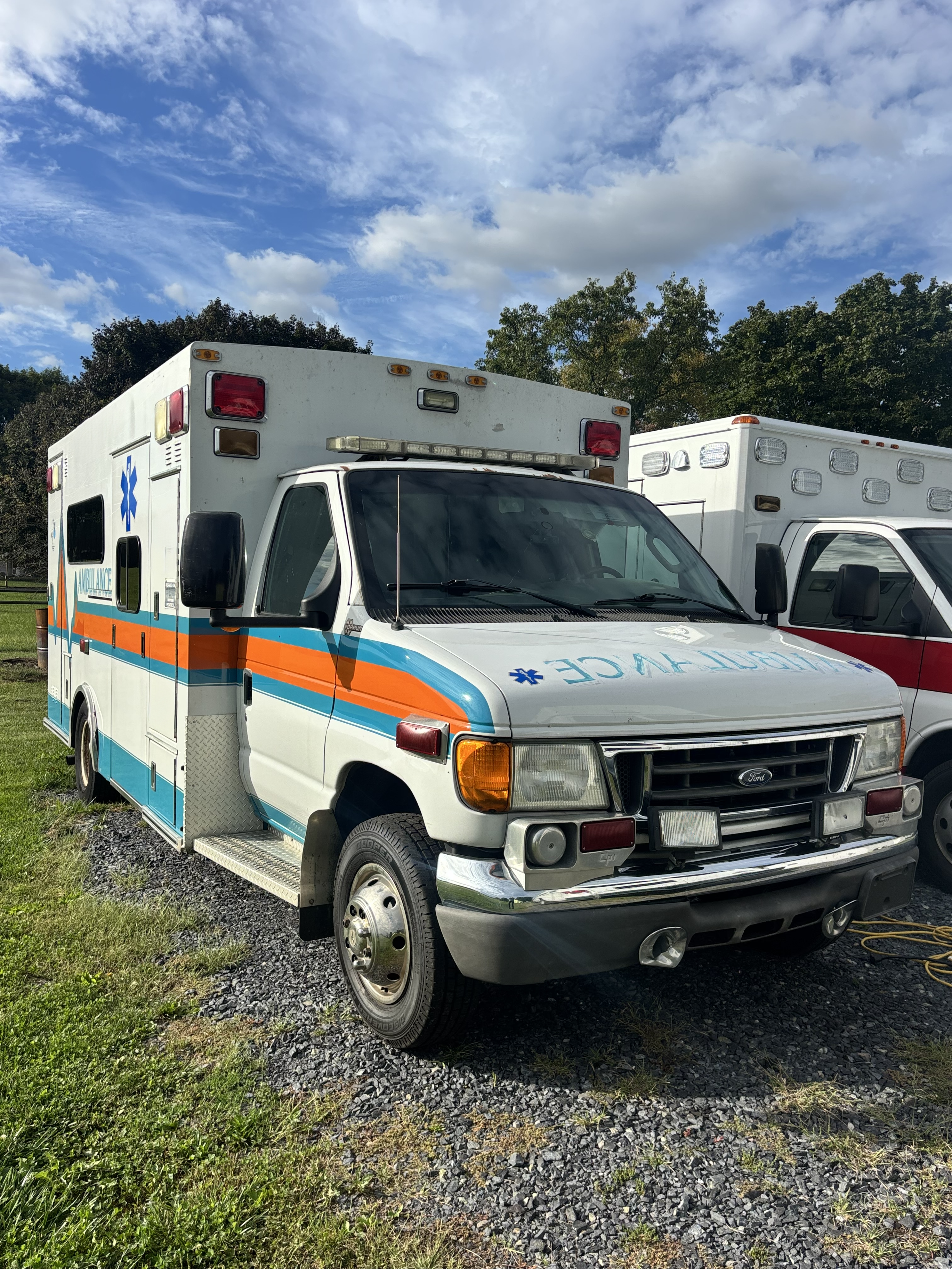 2006 Braun Ford Type III Ambulance - image 1