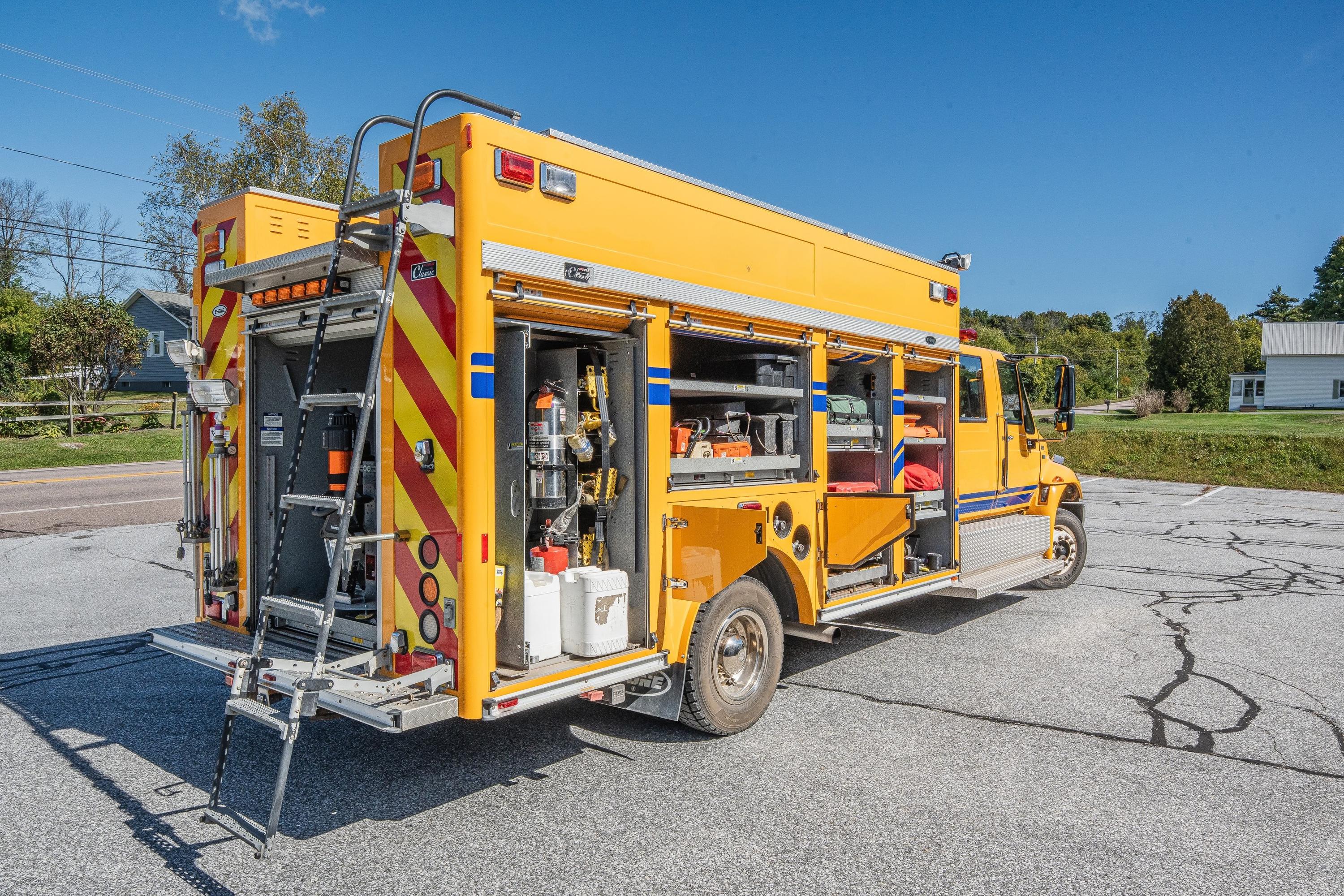 2011 International Medium Rescue - image 20