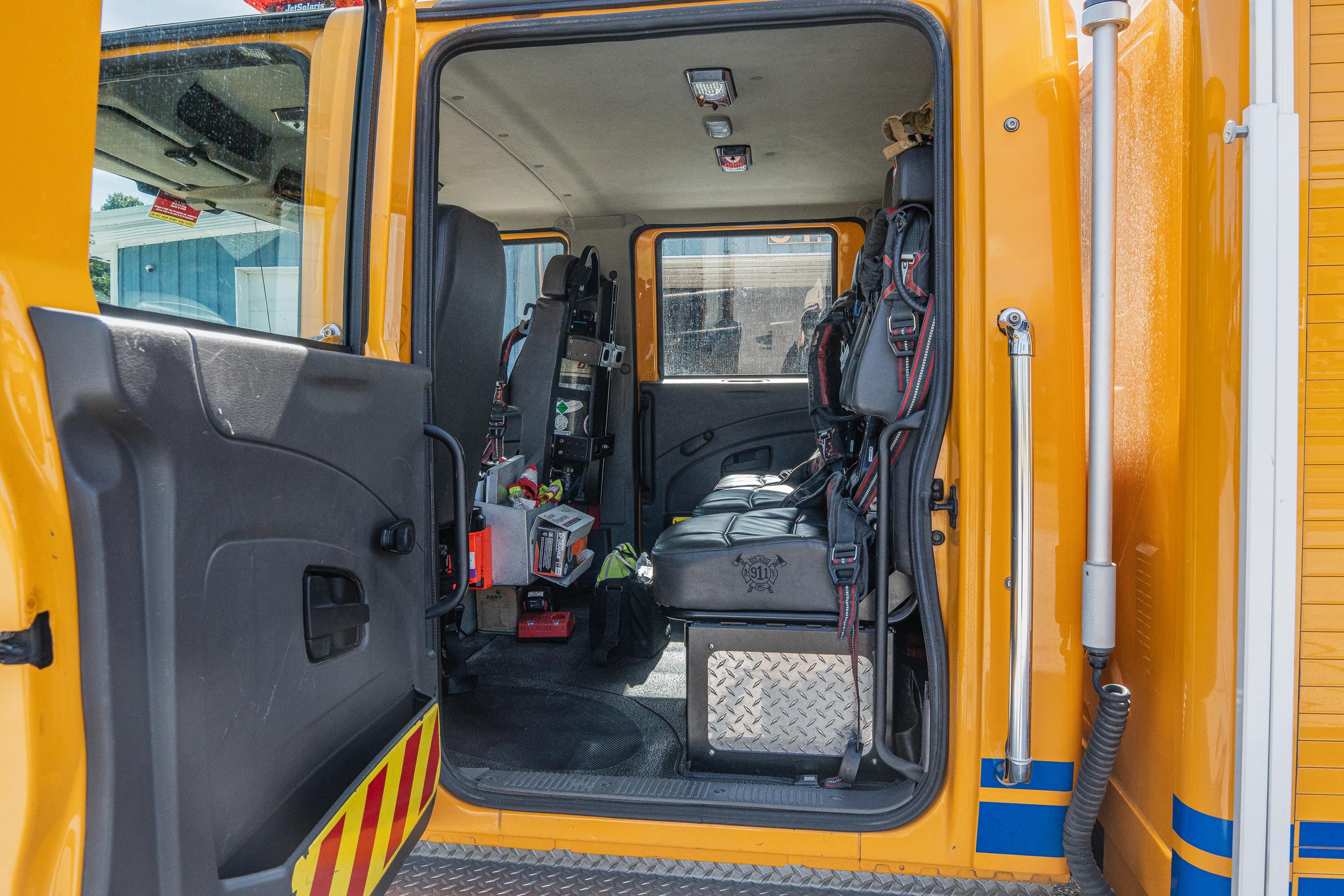 2011 International Medium Rescue - image 31