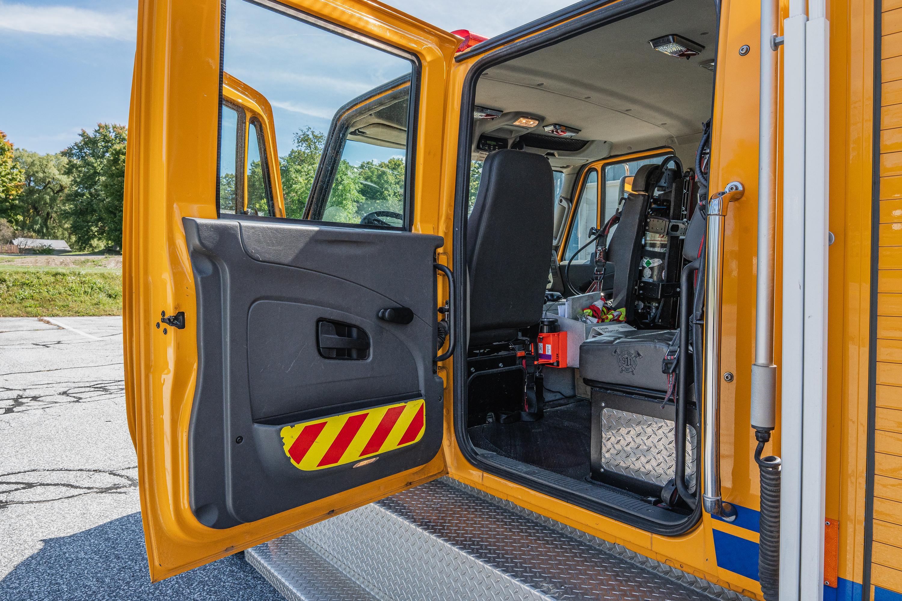 2011 International Medium Rescue - image 29