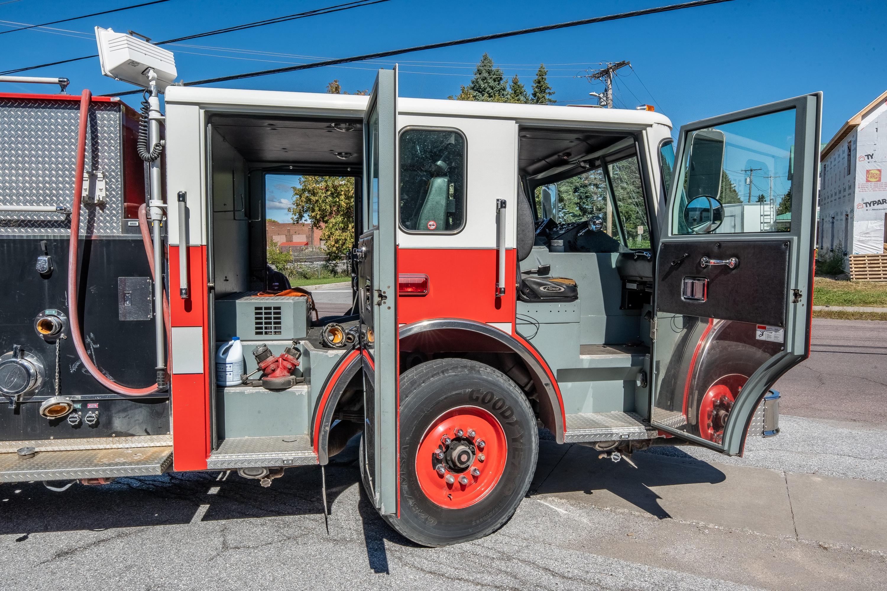 1999 Pierce Pumper - image 10