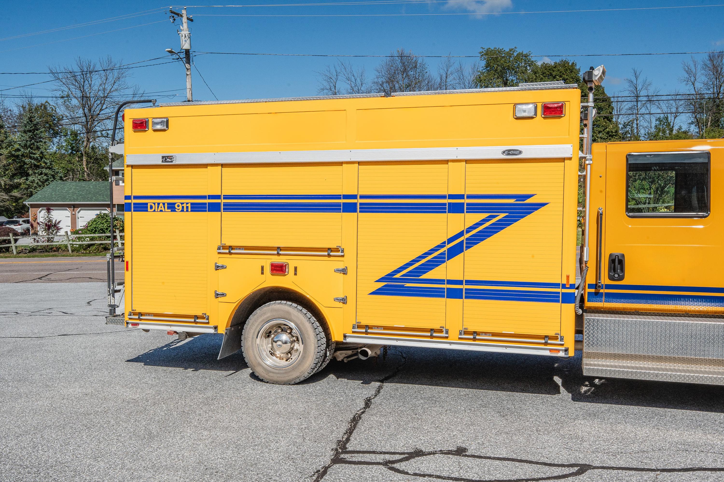 2011 International Medium Rescue - image 7