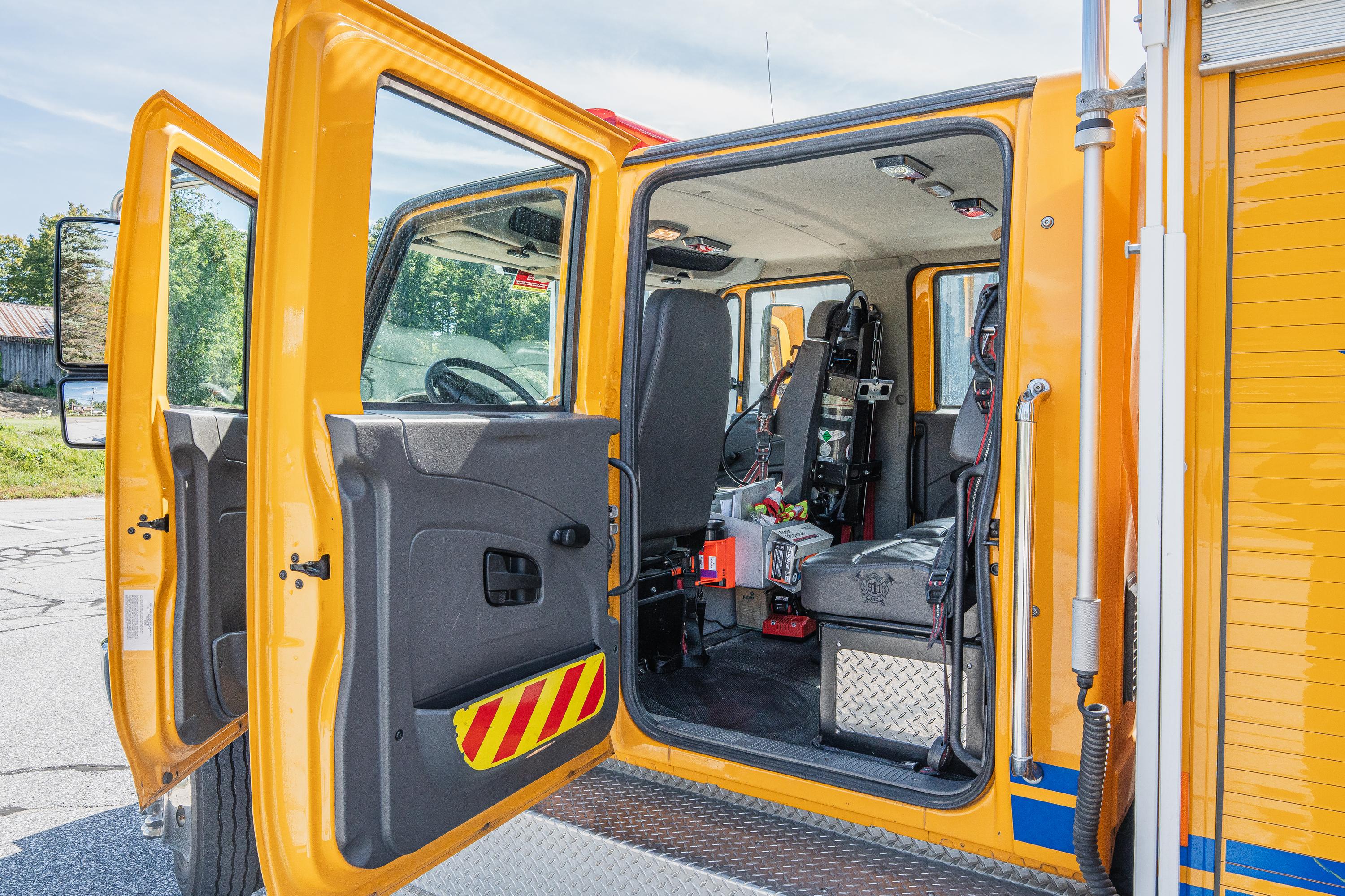 2011 International Medium Rescue - image 30