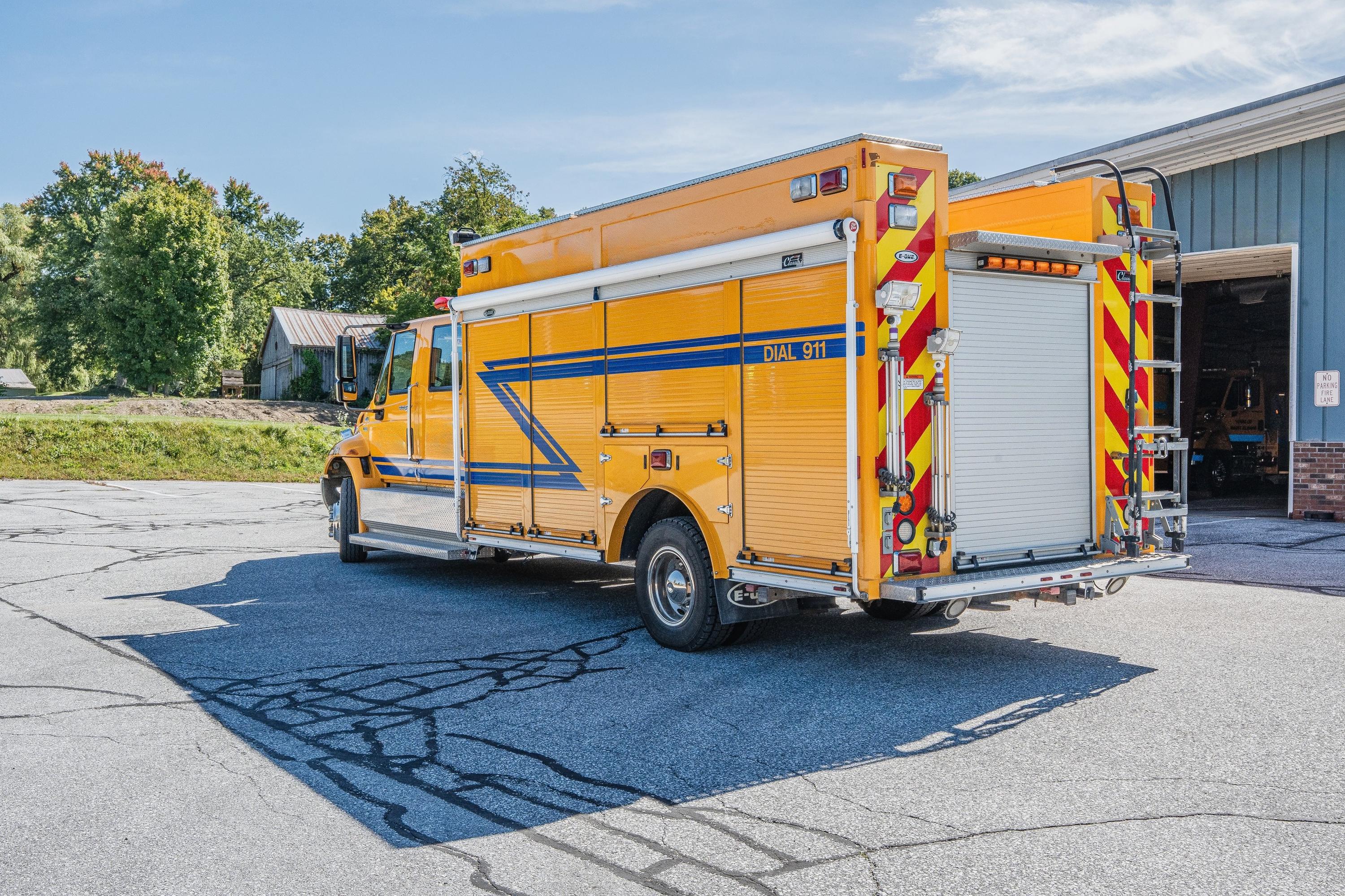 2011 International Medium Rescue - image 16