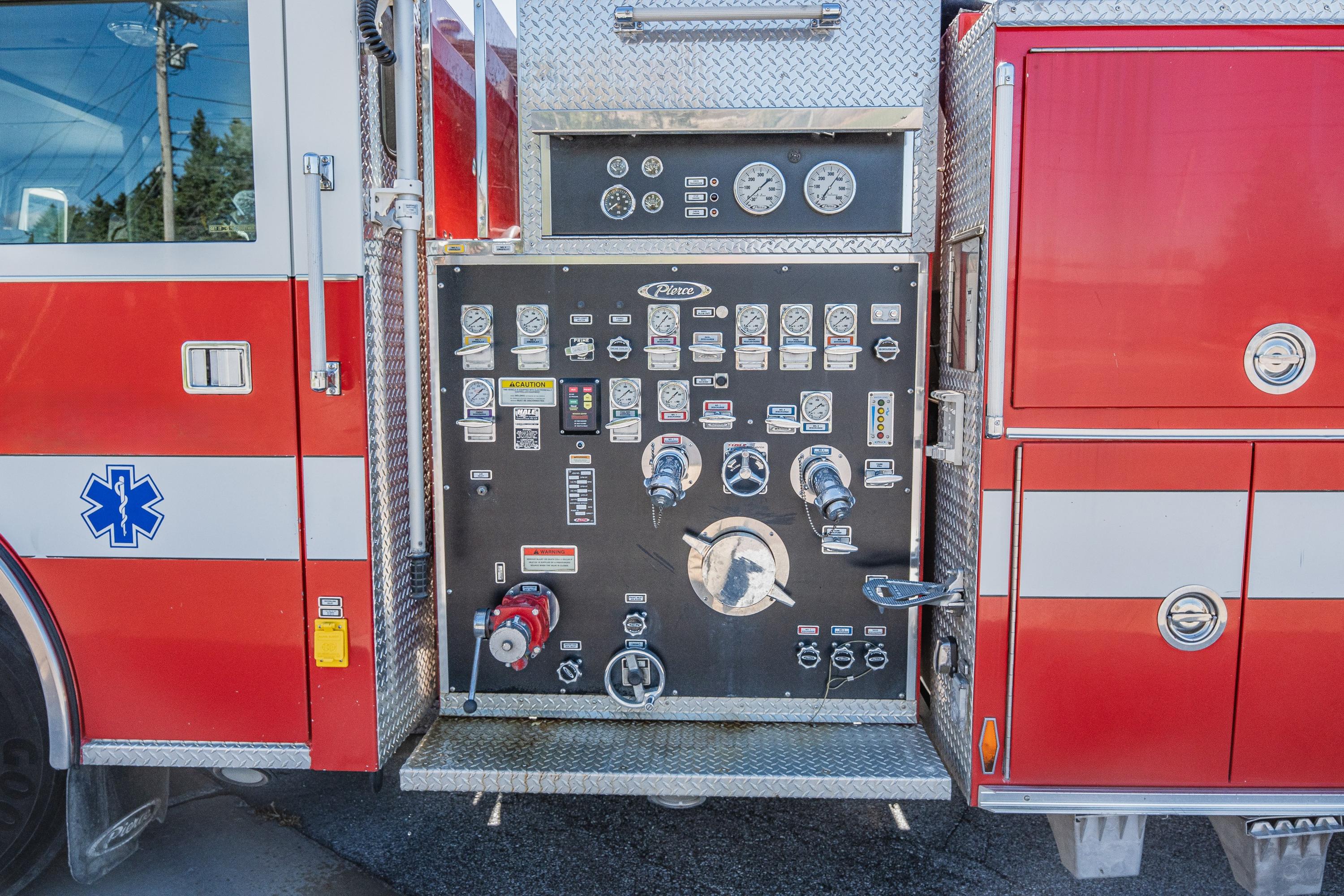1999 Pierce Pumper - image 15