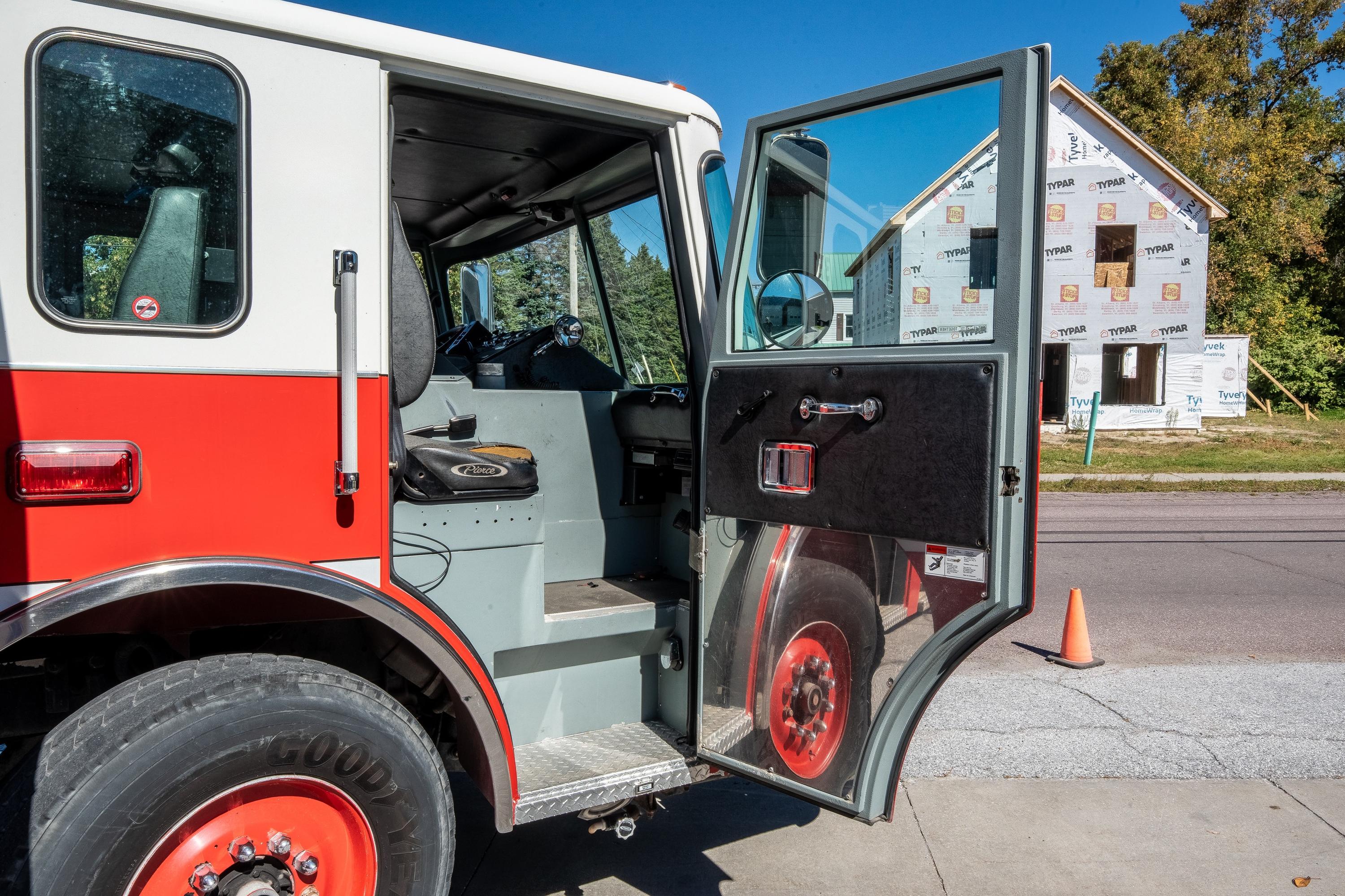 1999 Pierce Pumper - image 21