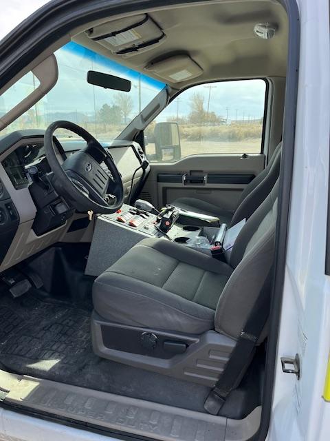 2011 Ford E350 Type 1 4x4 Ambulance - image 5