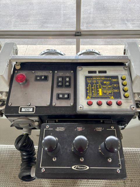2001 Pierce Dash 85' Quint - image 37