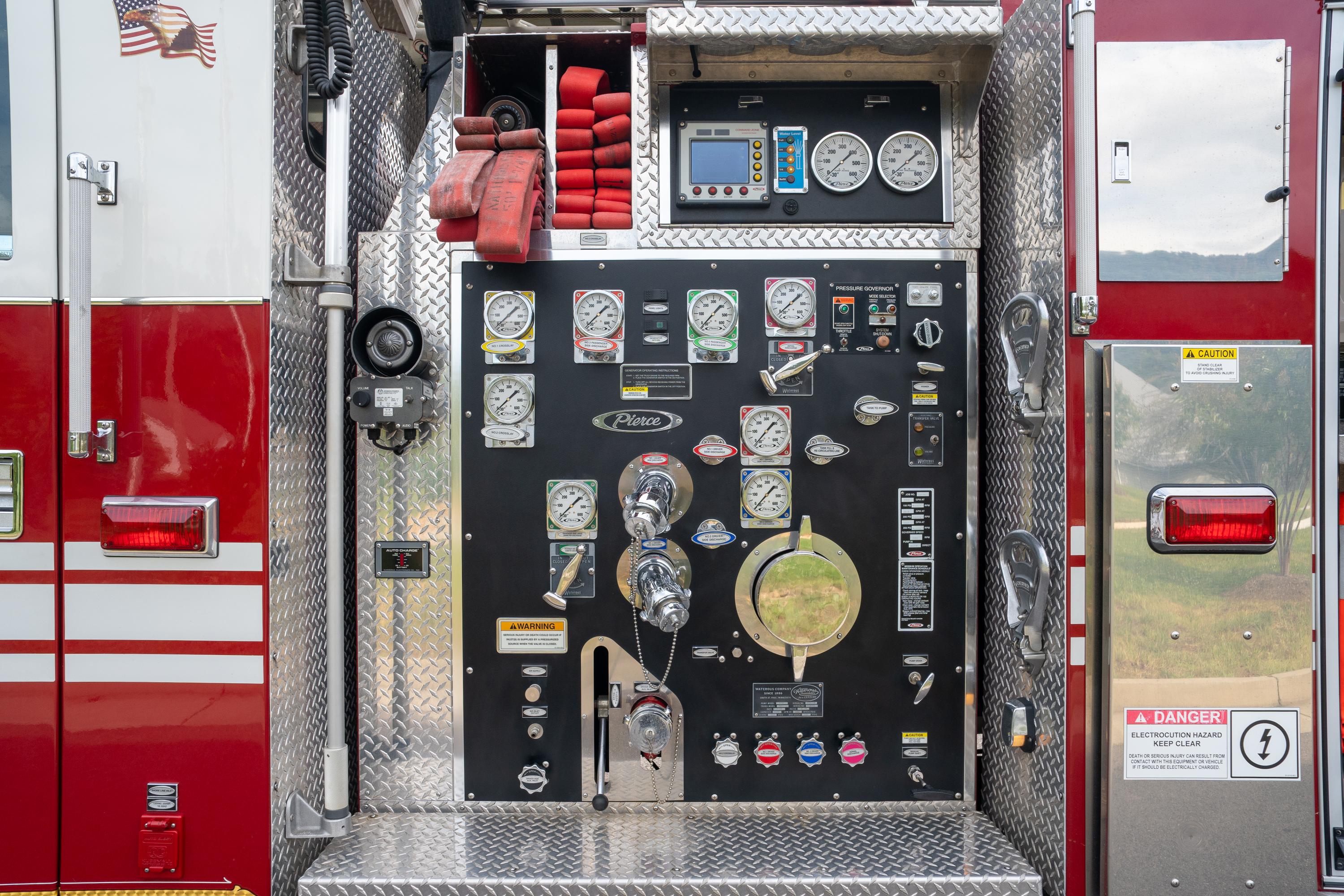 2001 Pierce Dash 85' Quint - image 42