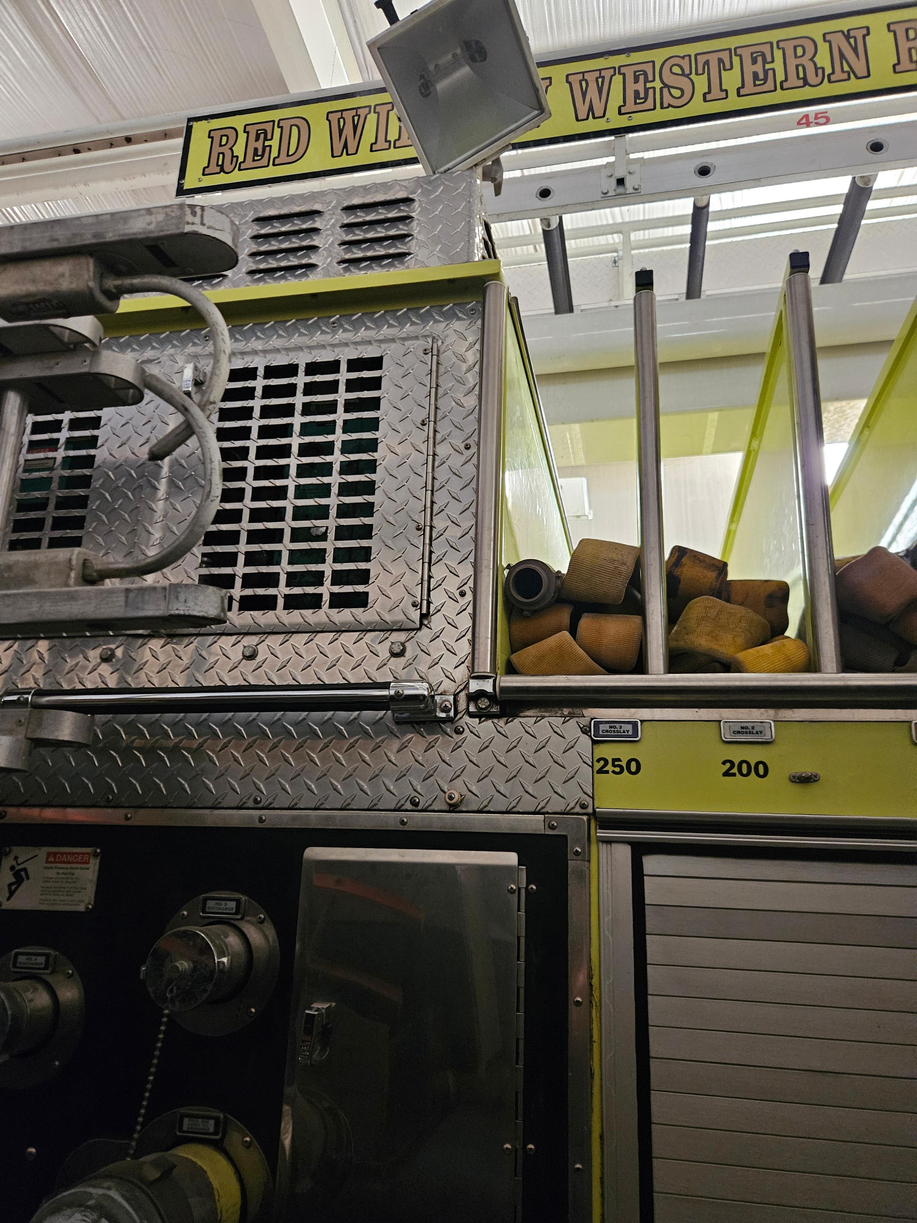 1994 Pierce Arrow 50' Quint - image 16