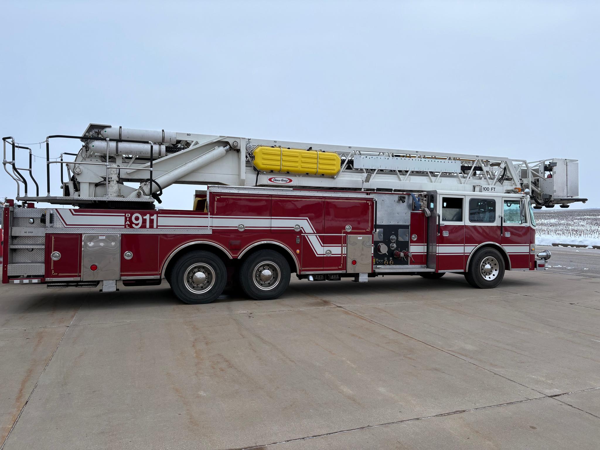 1992 Pierce Arrow 100' Aerial - image 4