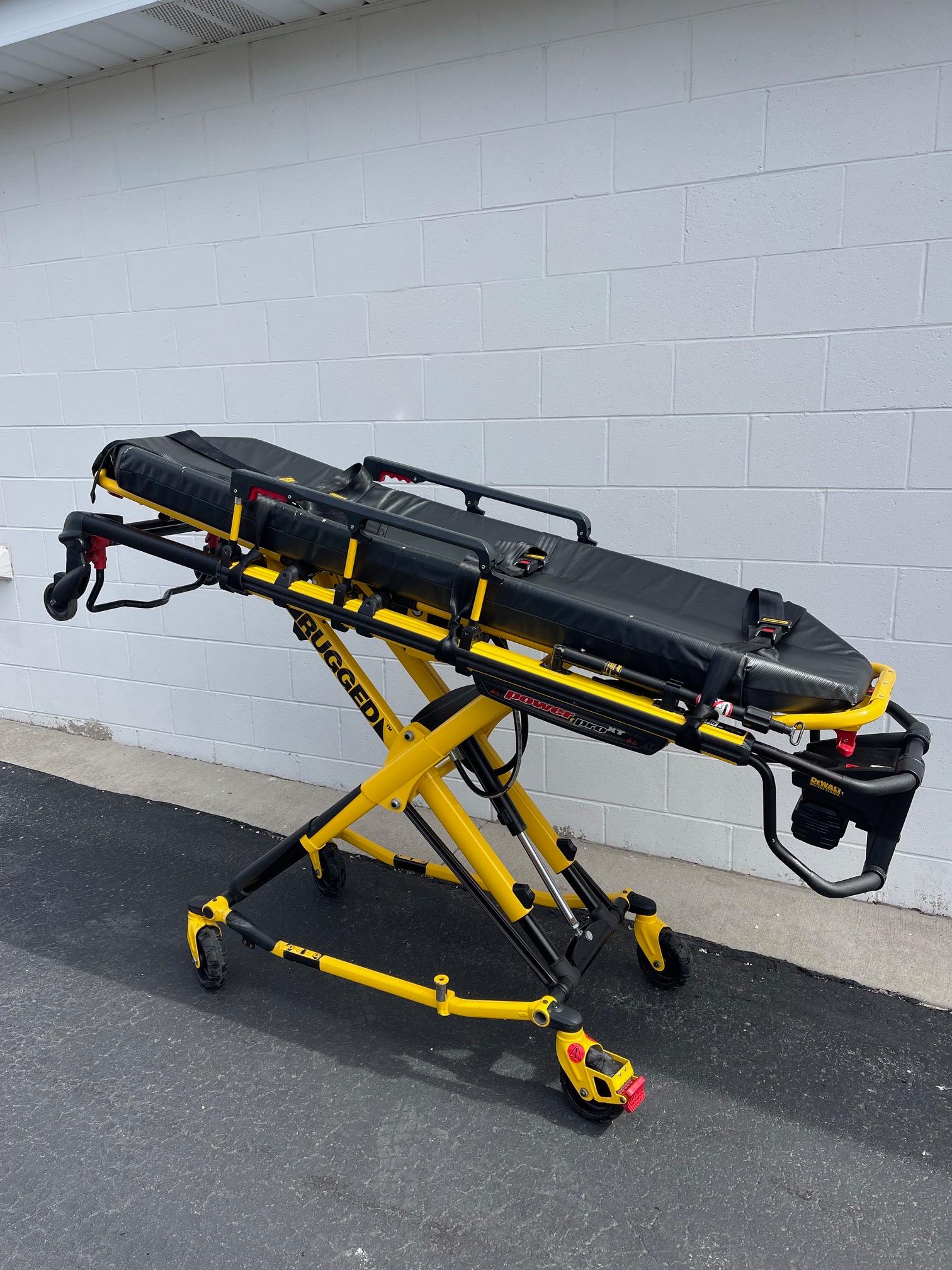 2006 Road Rescue Ford Type III Ambulance - image 14