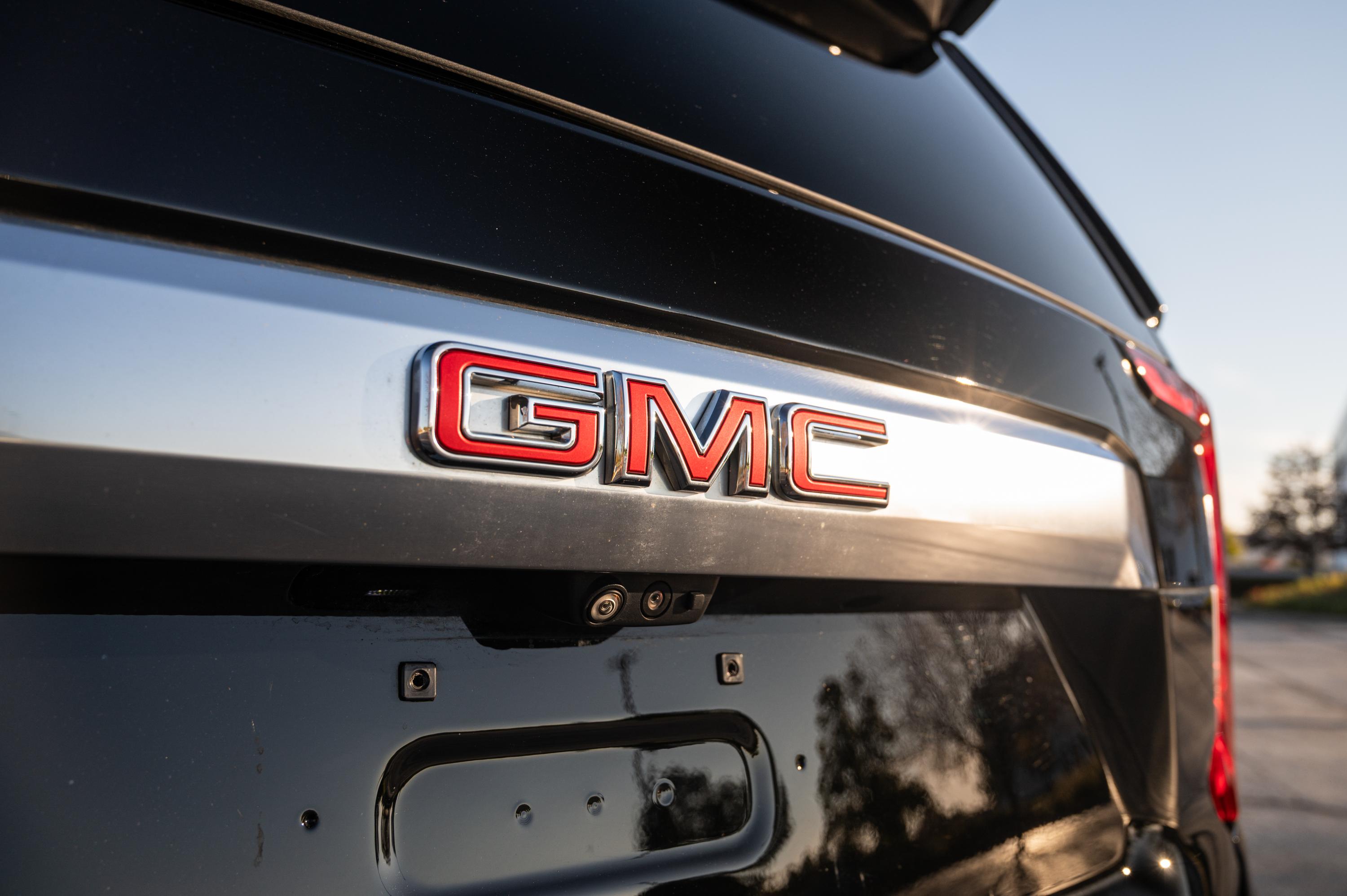 2022 GMC Denali Inkas Armored 4x4 Command Truck - image 10