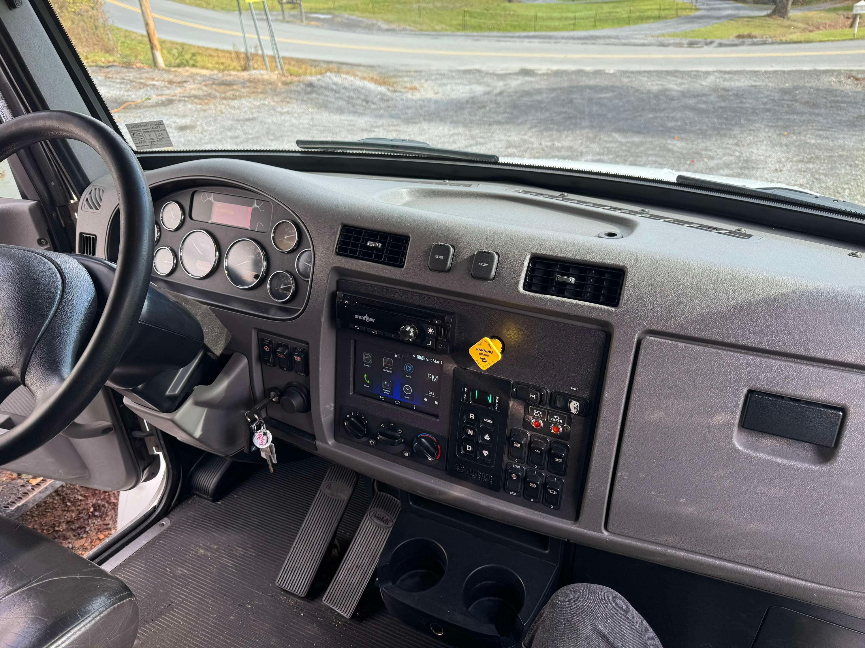 2021 Peterbilt Loadmaster Rear Loader - image 4