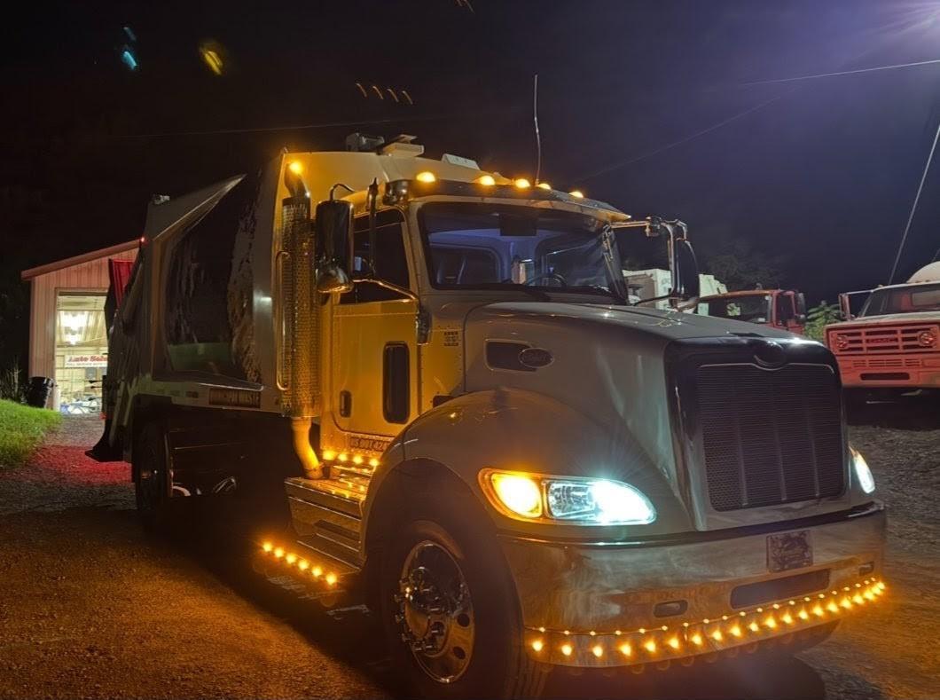 2021 Peterbilt Loadmaster Rear Loader - image 3