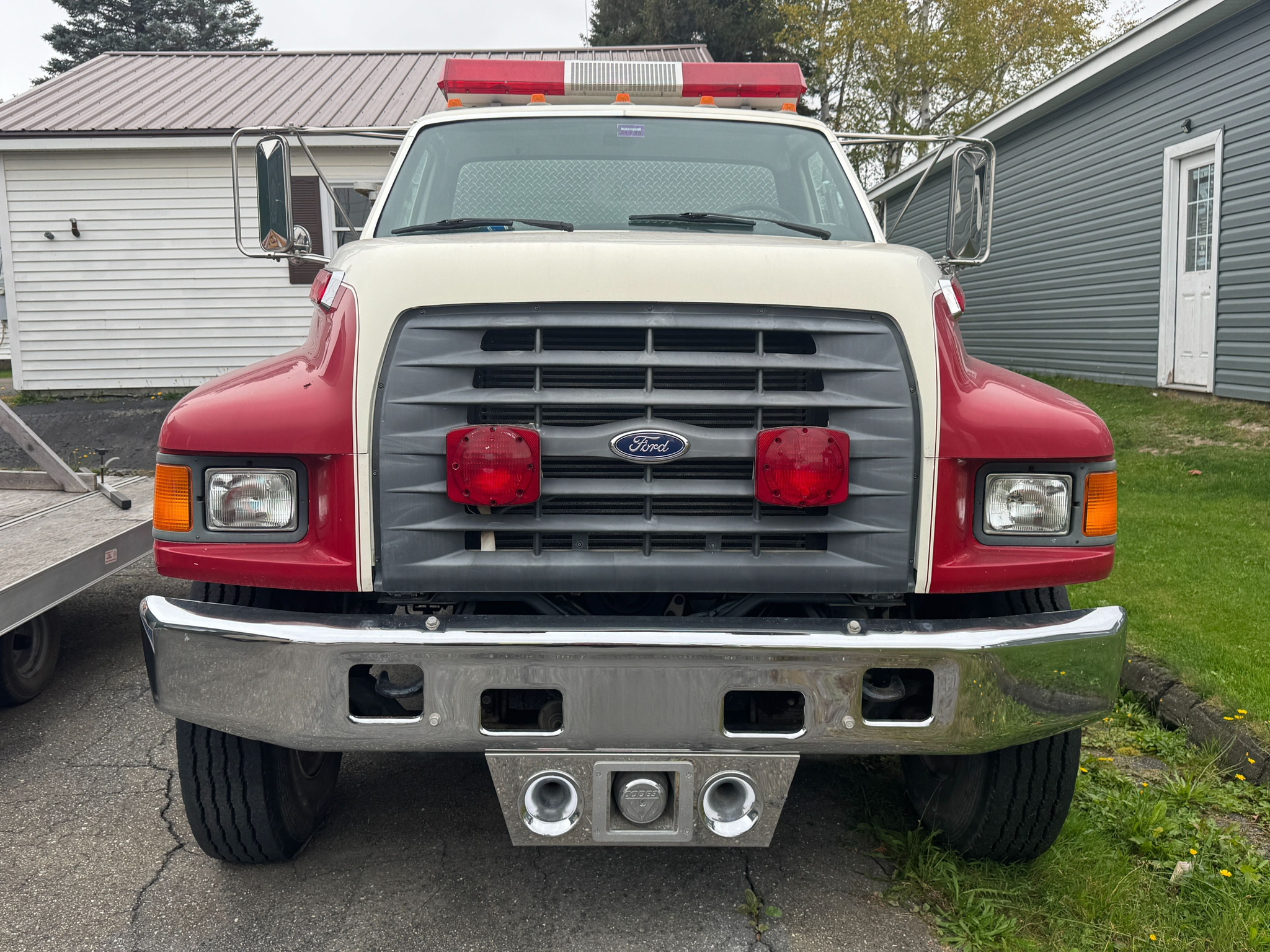 1998 KME Ford Pumper - image 2