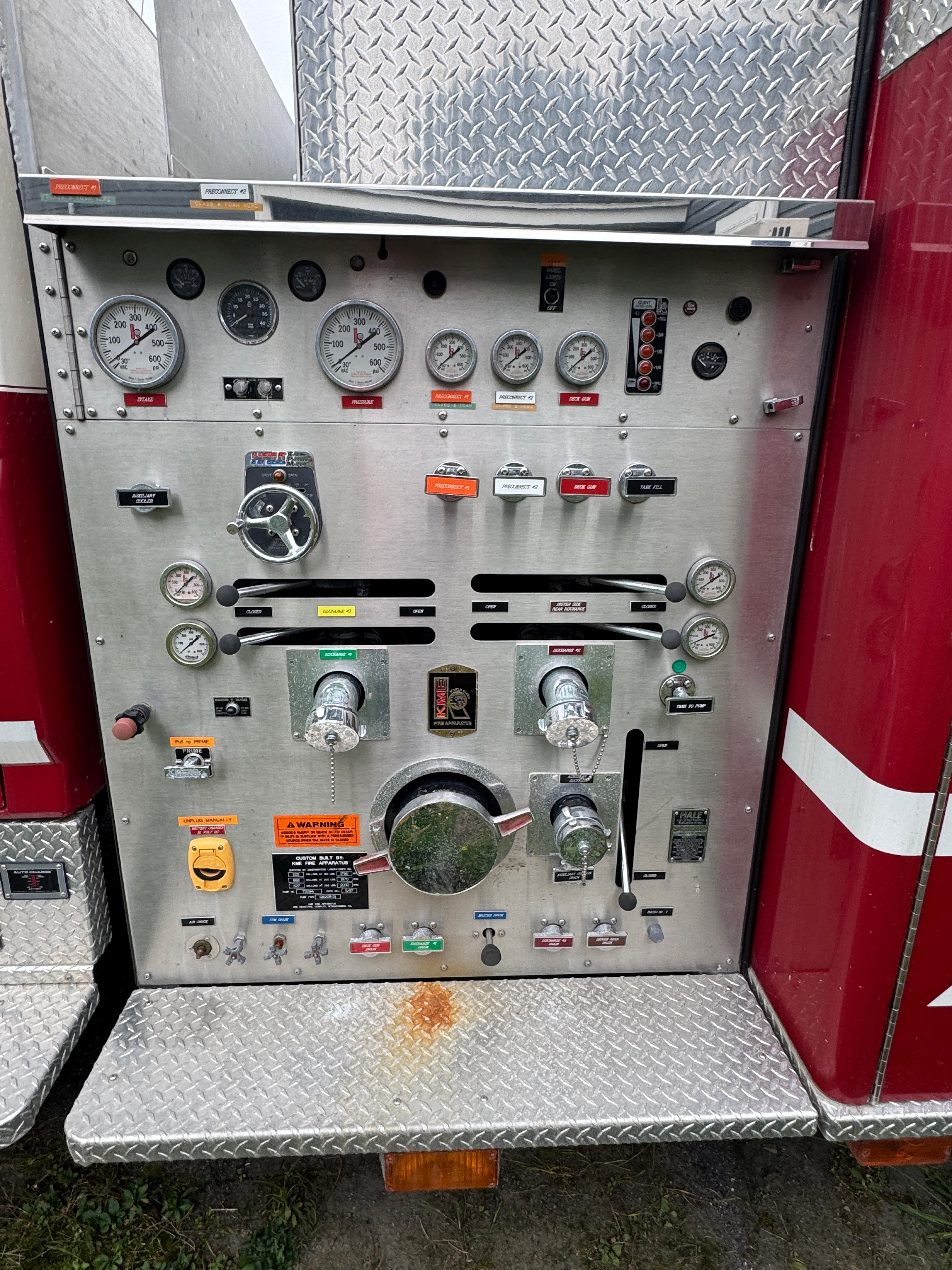 1998 KME Ford Pumper - image 9