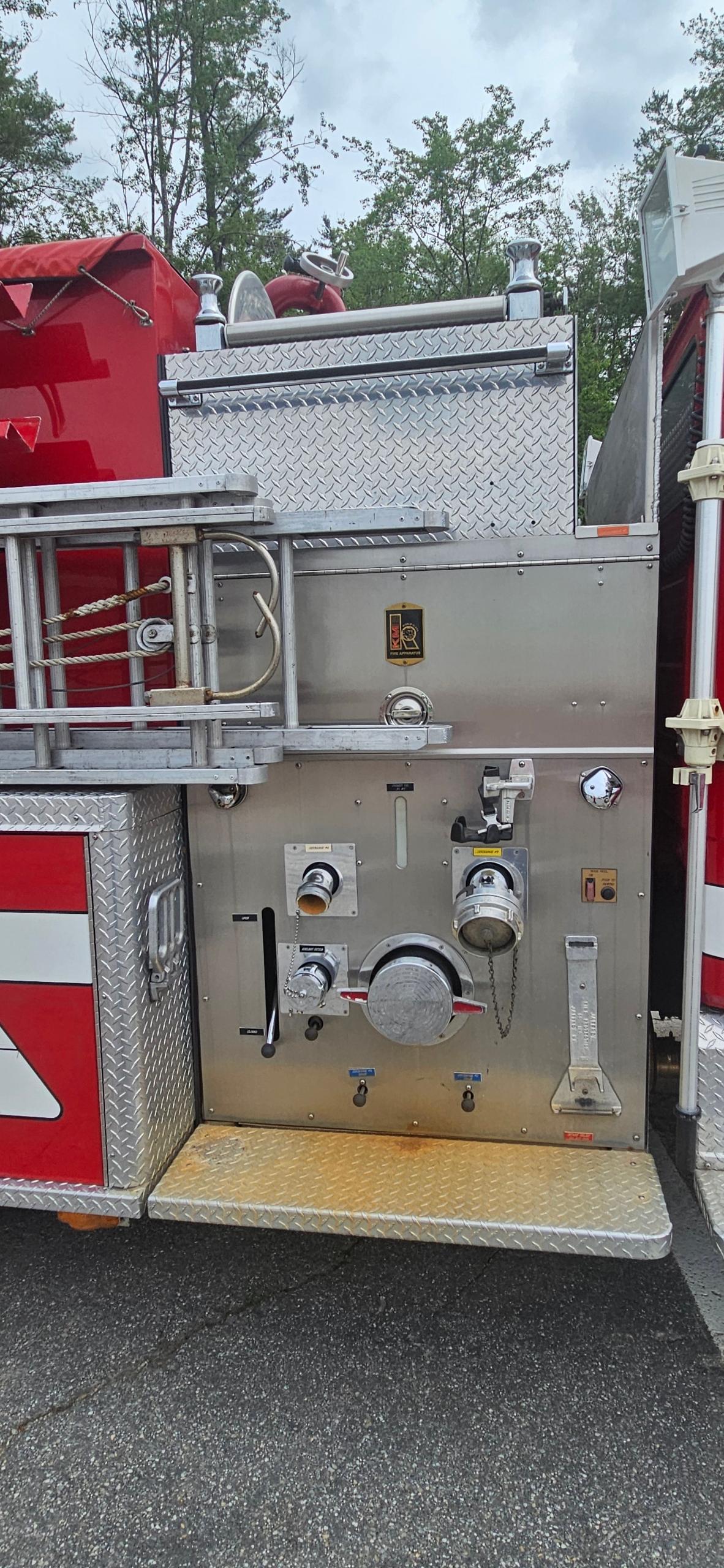 1993 KME Freightliner Pumper - image 8