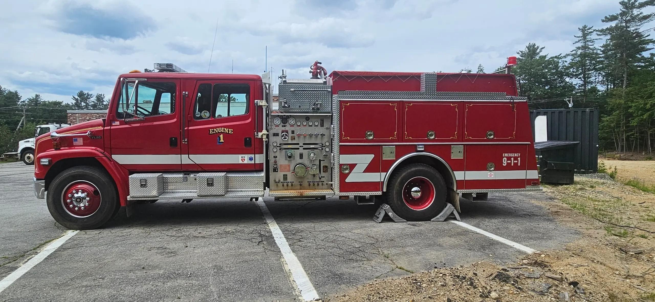 1993 KME Freightliner Pumper - image 1