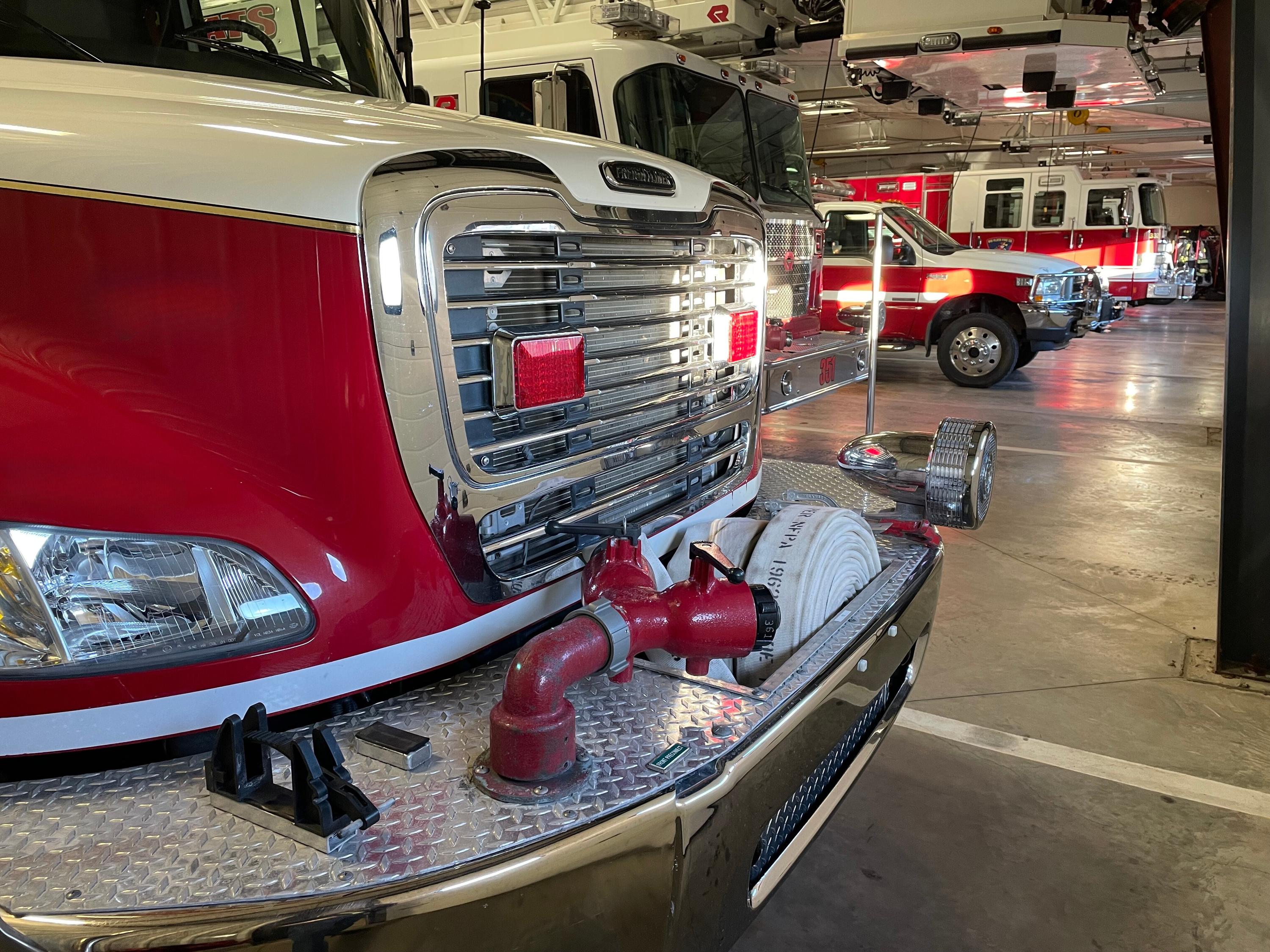 2005 Rosenbauer/Freightliner Tanker - image 8