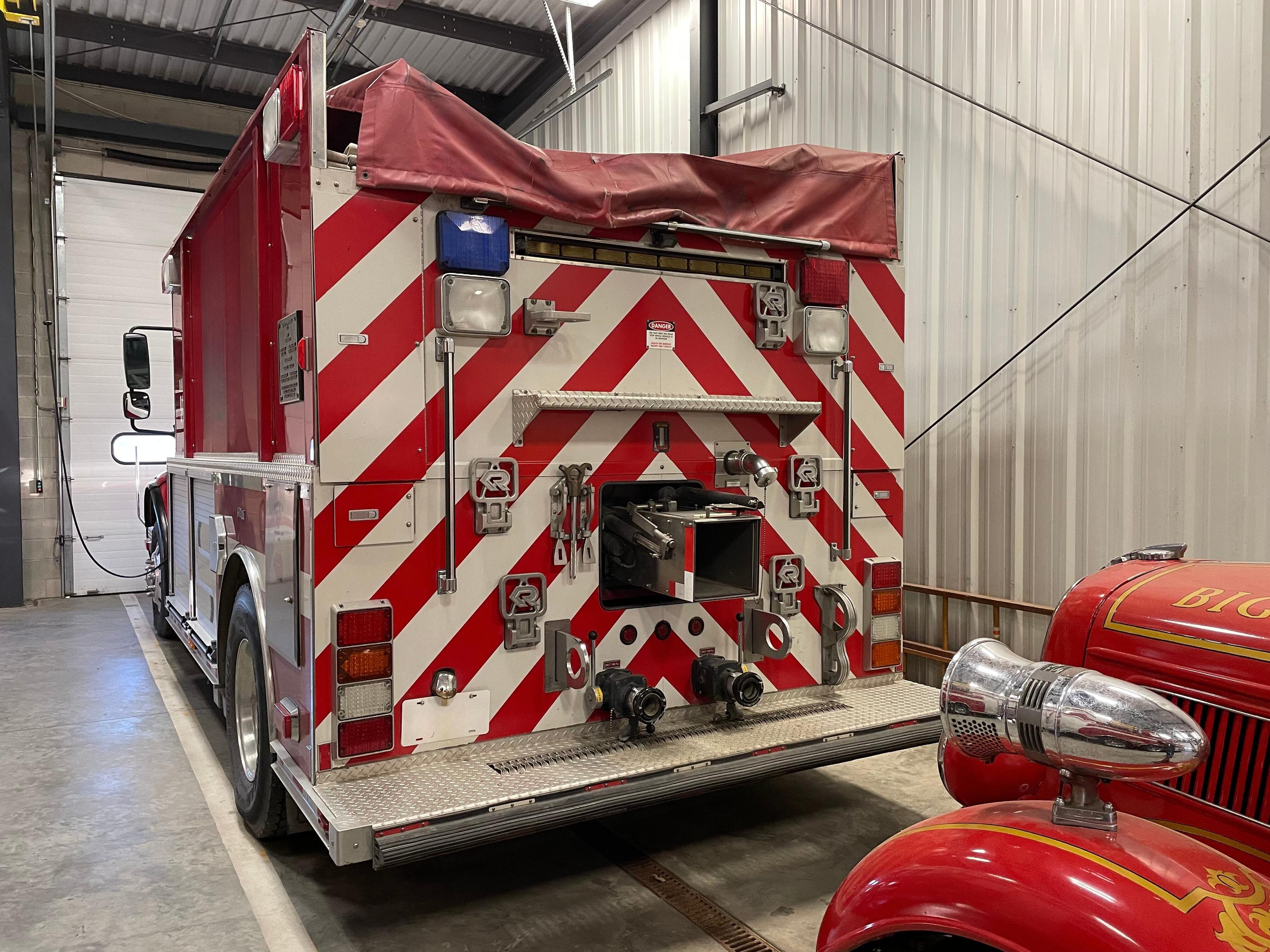 2005 Rosenbauer/Freightliner Tanker - image 9