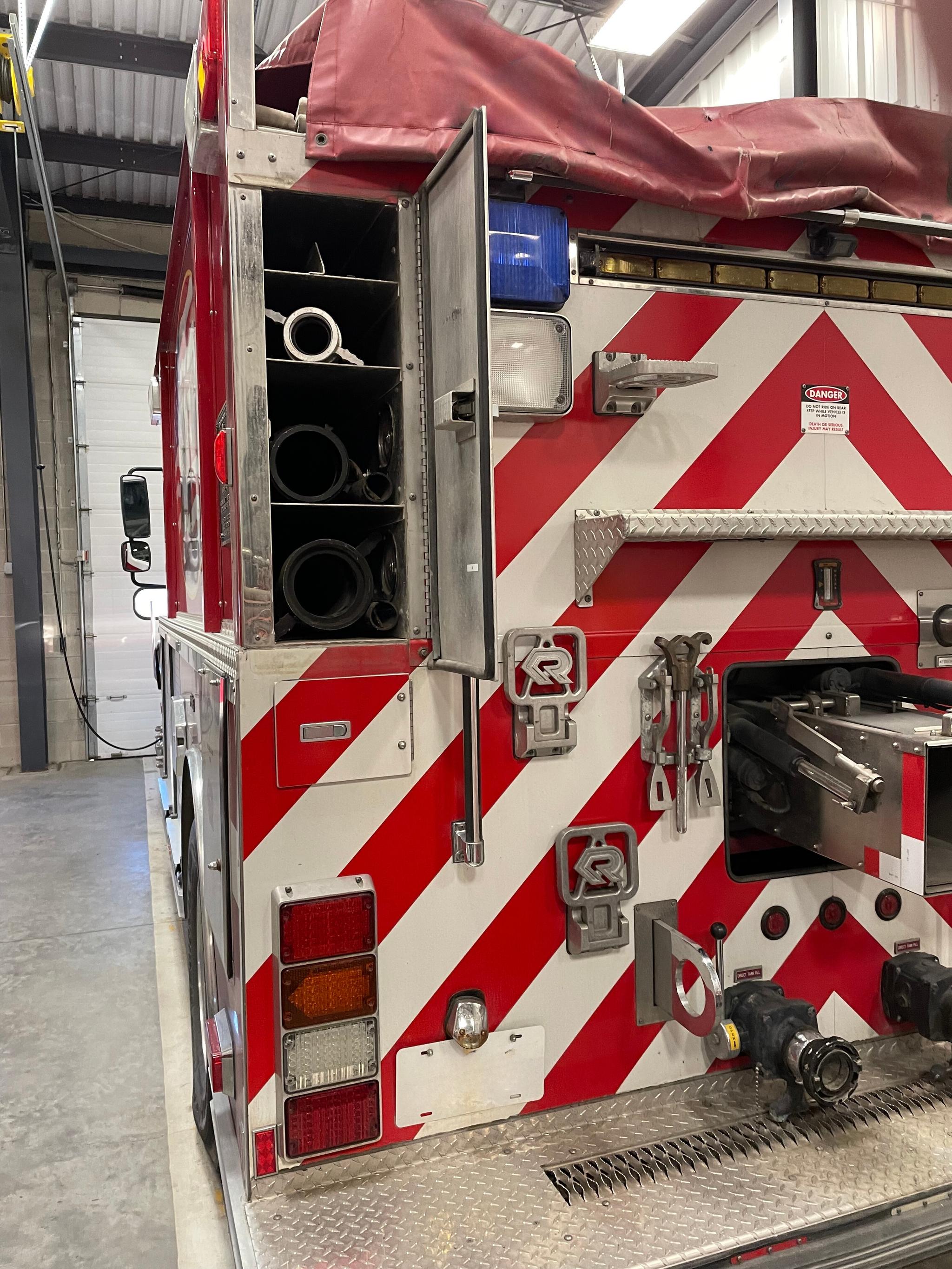 2005 Rosenbauer/Freightliner Tanker - image 2