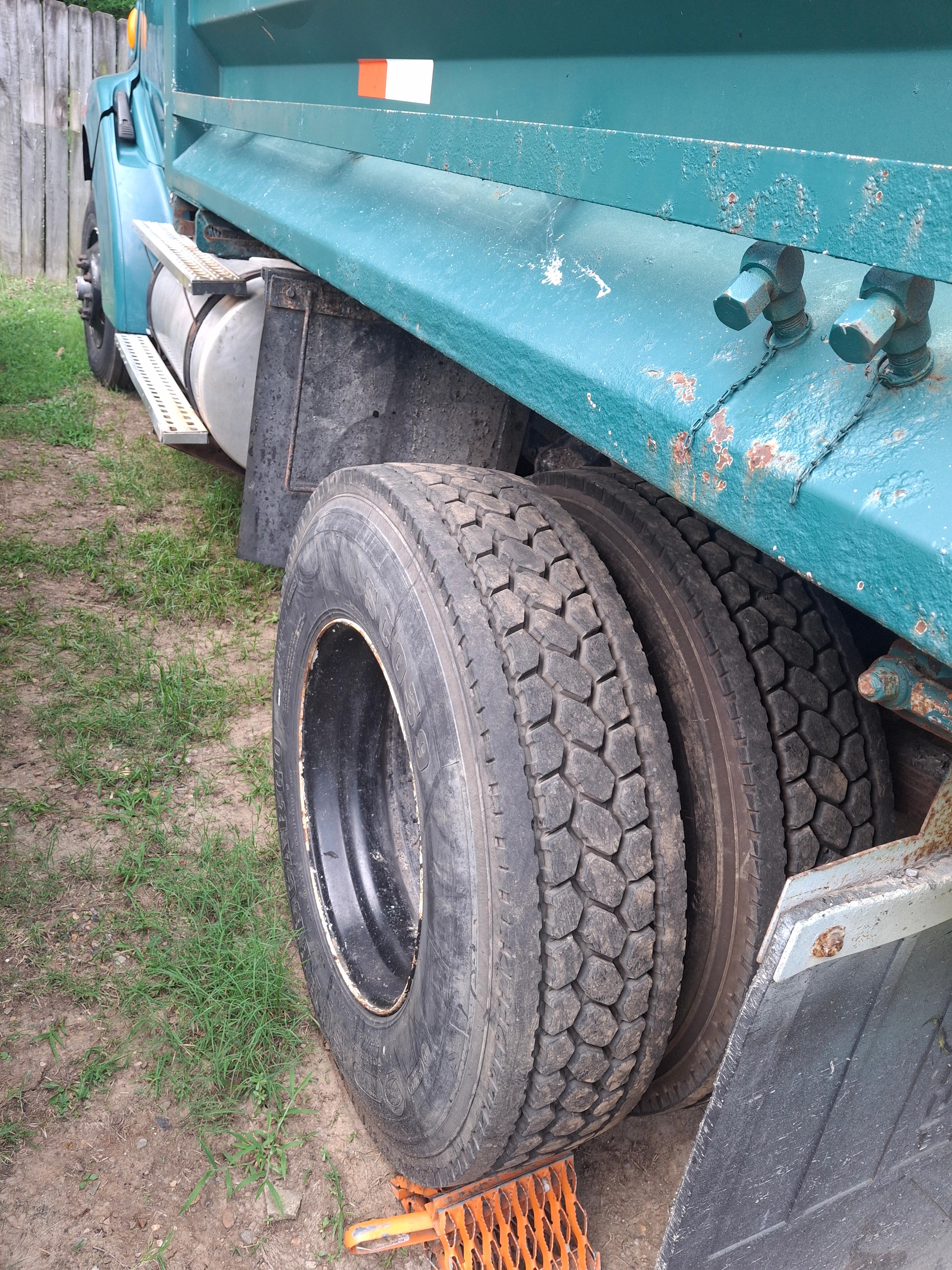 2001 Sterling 200X Dump Truck - image 8
