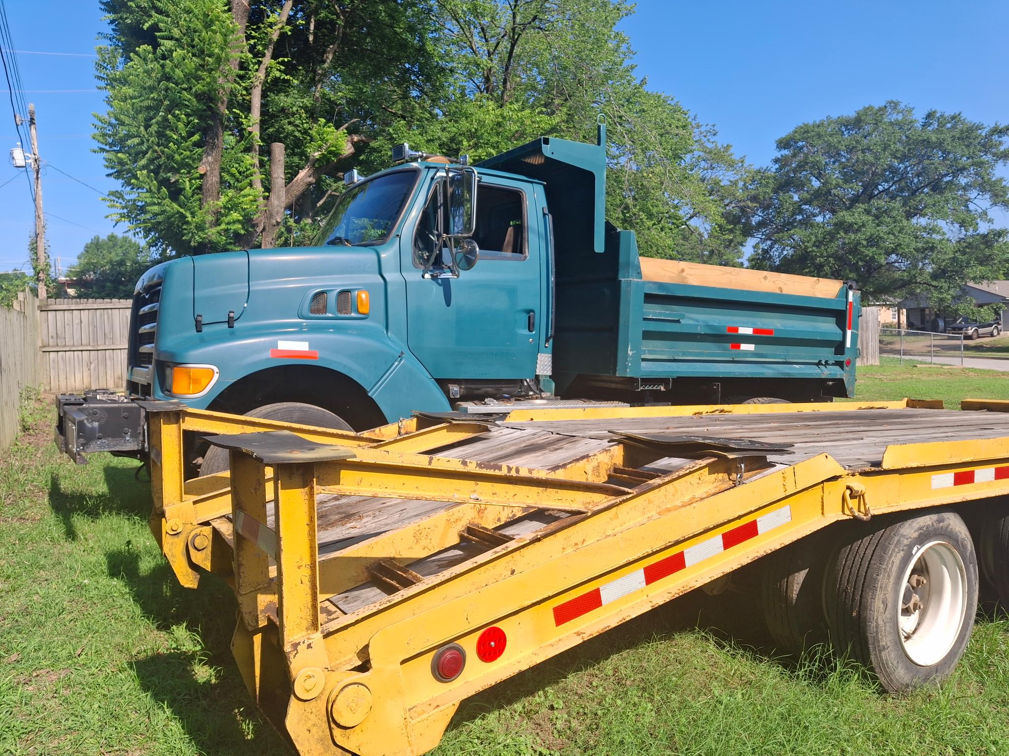 2001 Sterling 200X Dump Truck - image 5