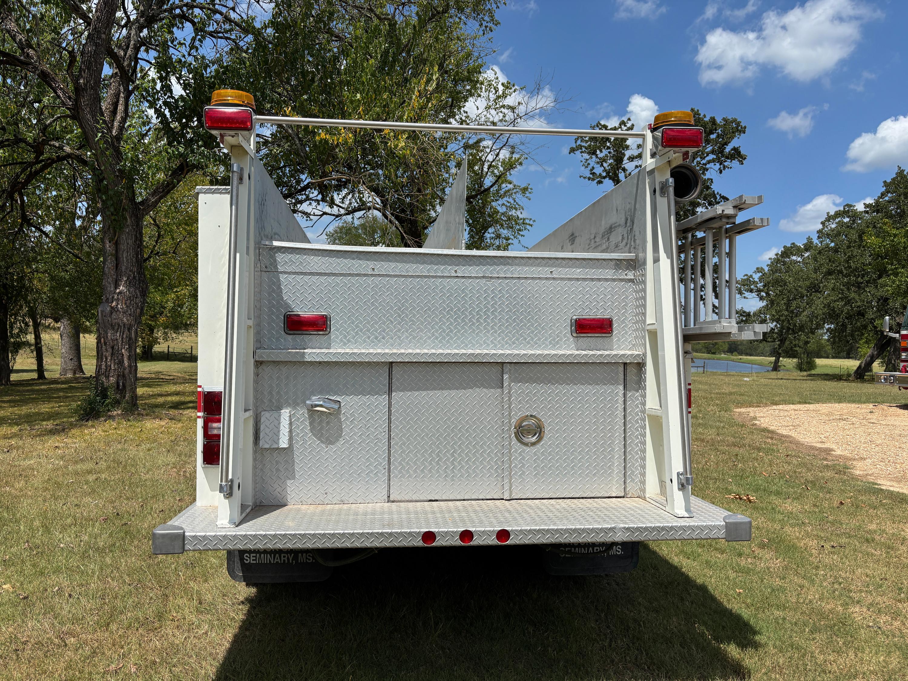 2000 Freightliner Pumper - image 3