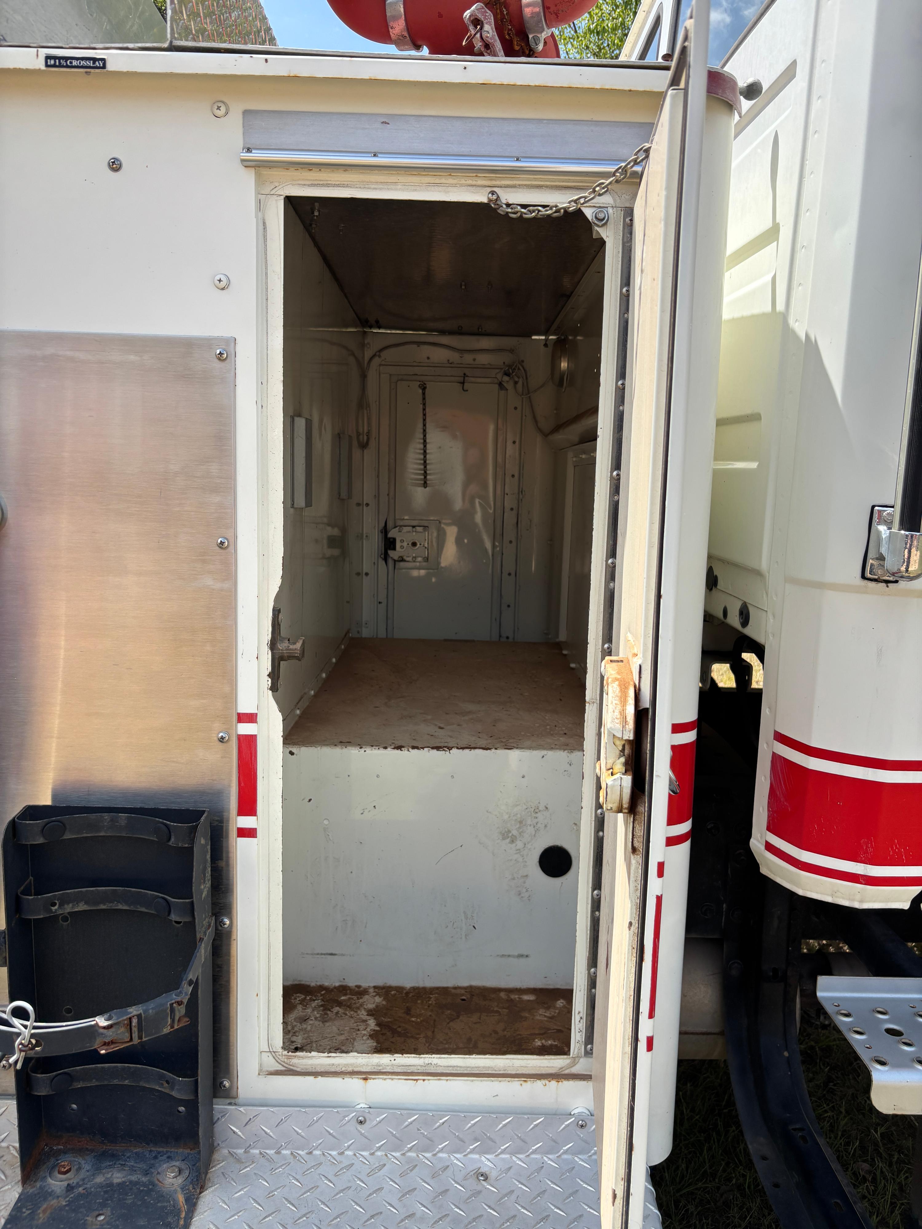 2000 Freightliner Pumper - image 27