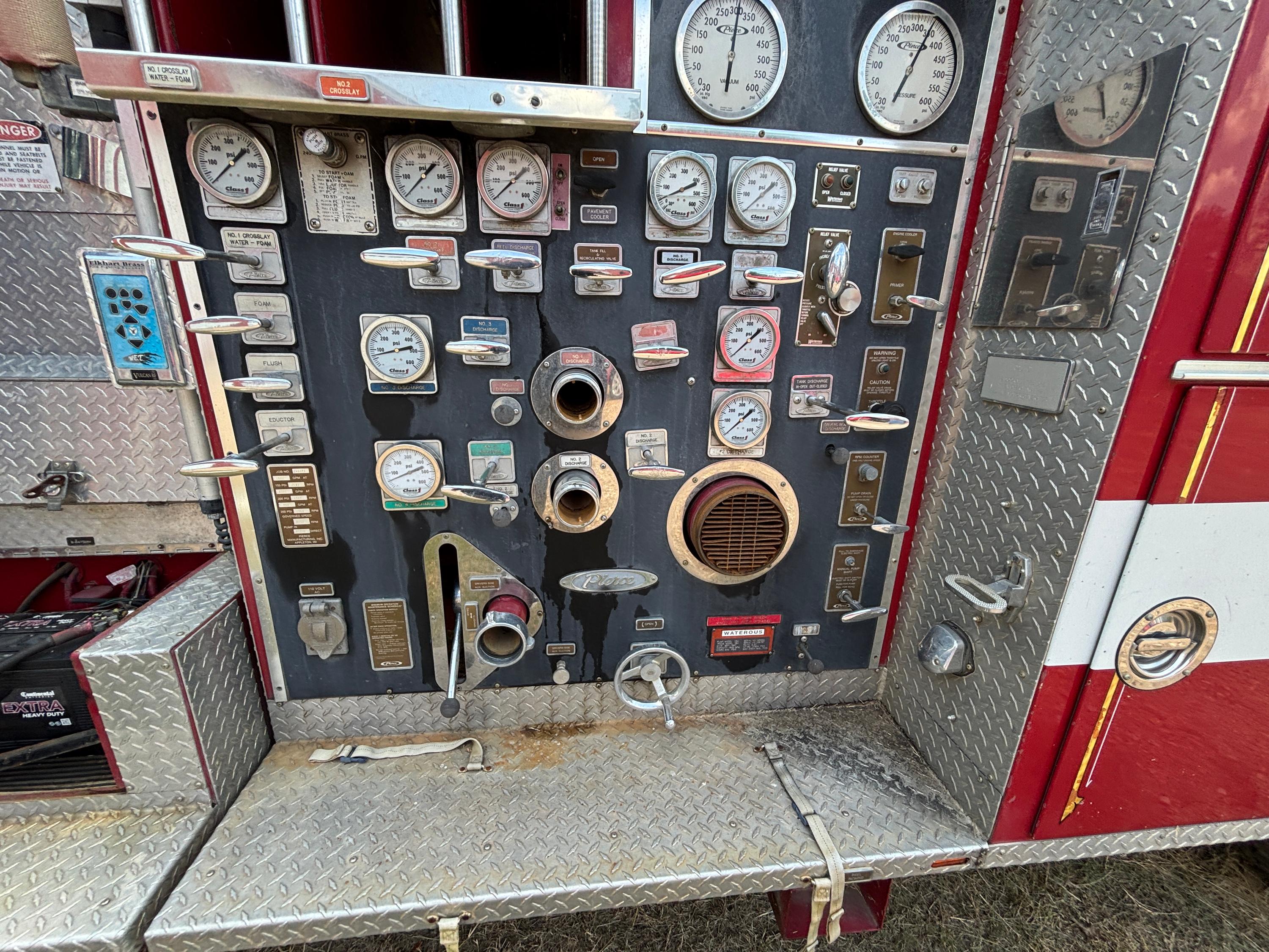 1987 Pierce Arrow Pumper - image 12