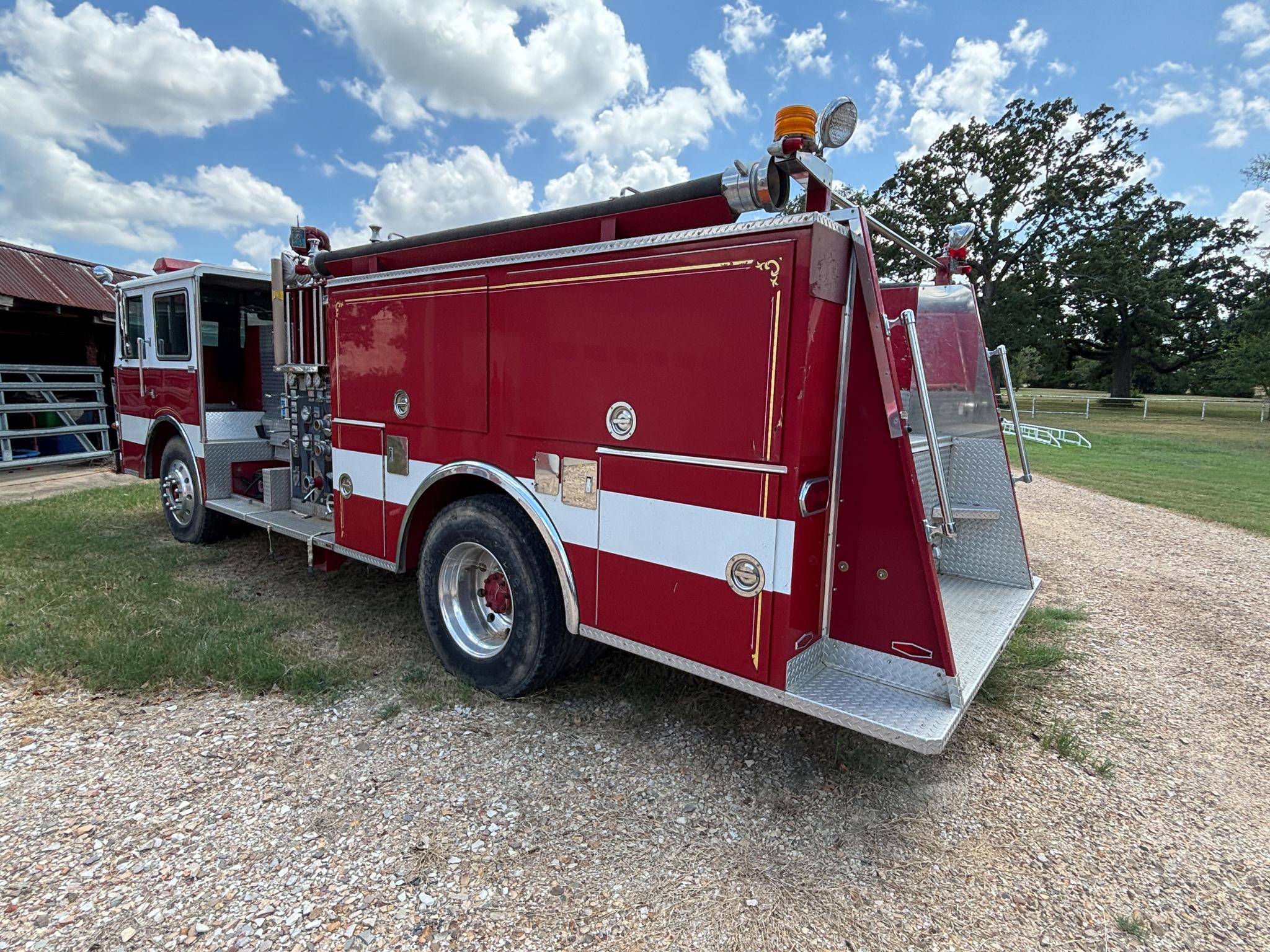 1987 Pierce Arrow Pumper - image 2