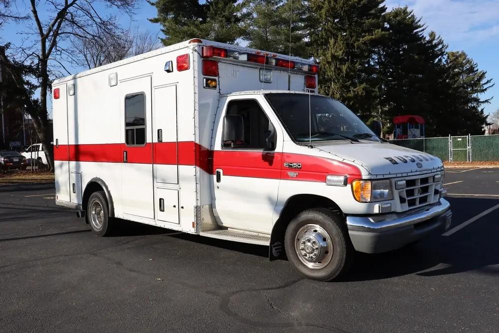 2001 Ford E-450 Super Duty Ambulance