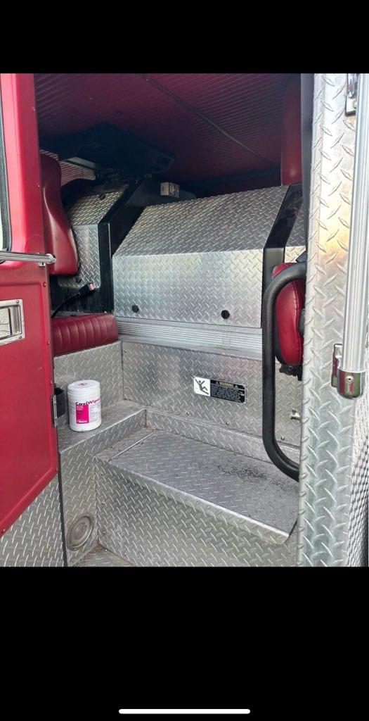 1993 E-One Cyclone Pumper - image 13