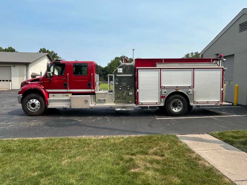 2010 International Sutphen Pumper — photo 4
