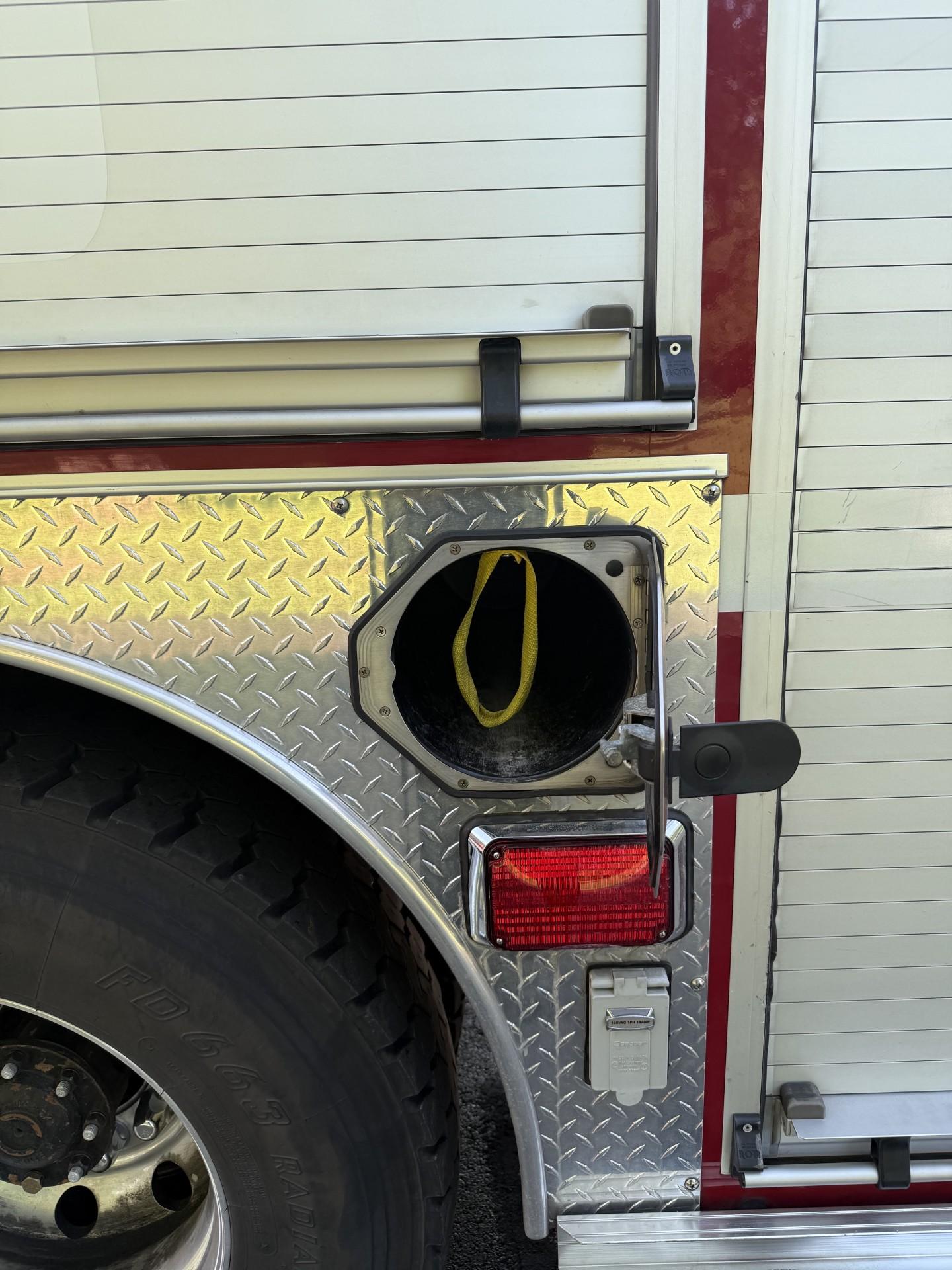 2011 International Sutphen Pumper - image 26