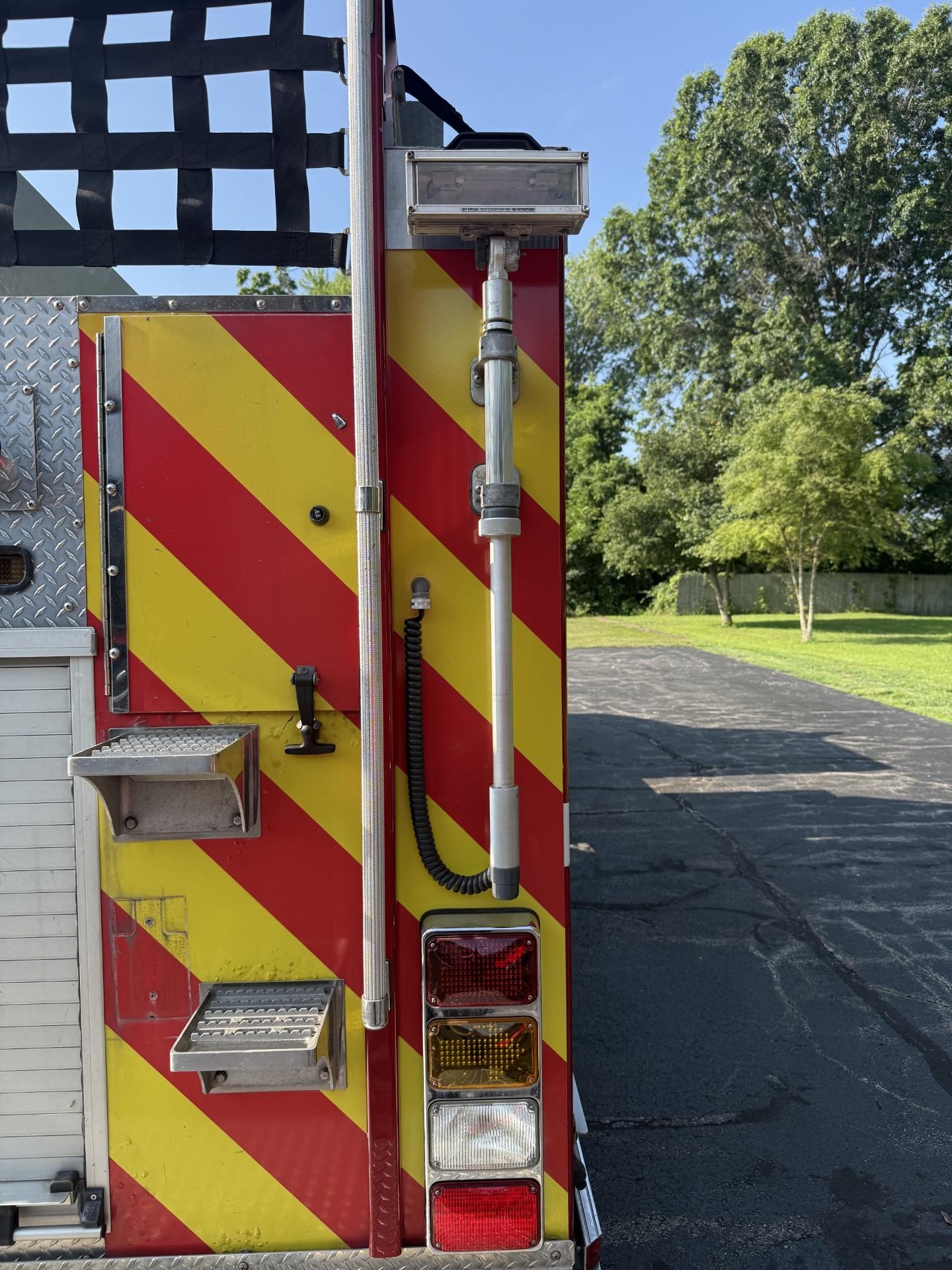 2011 International Sutphen Pumper - image 11