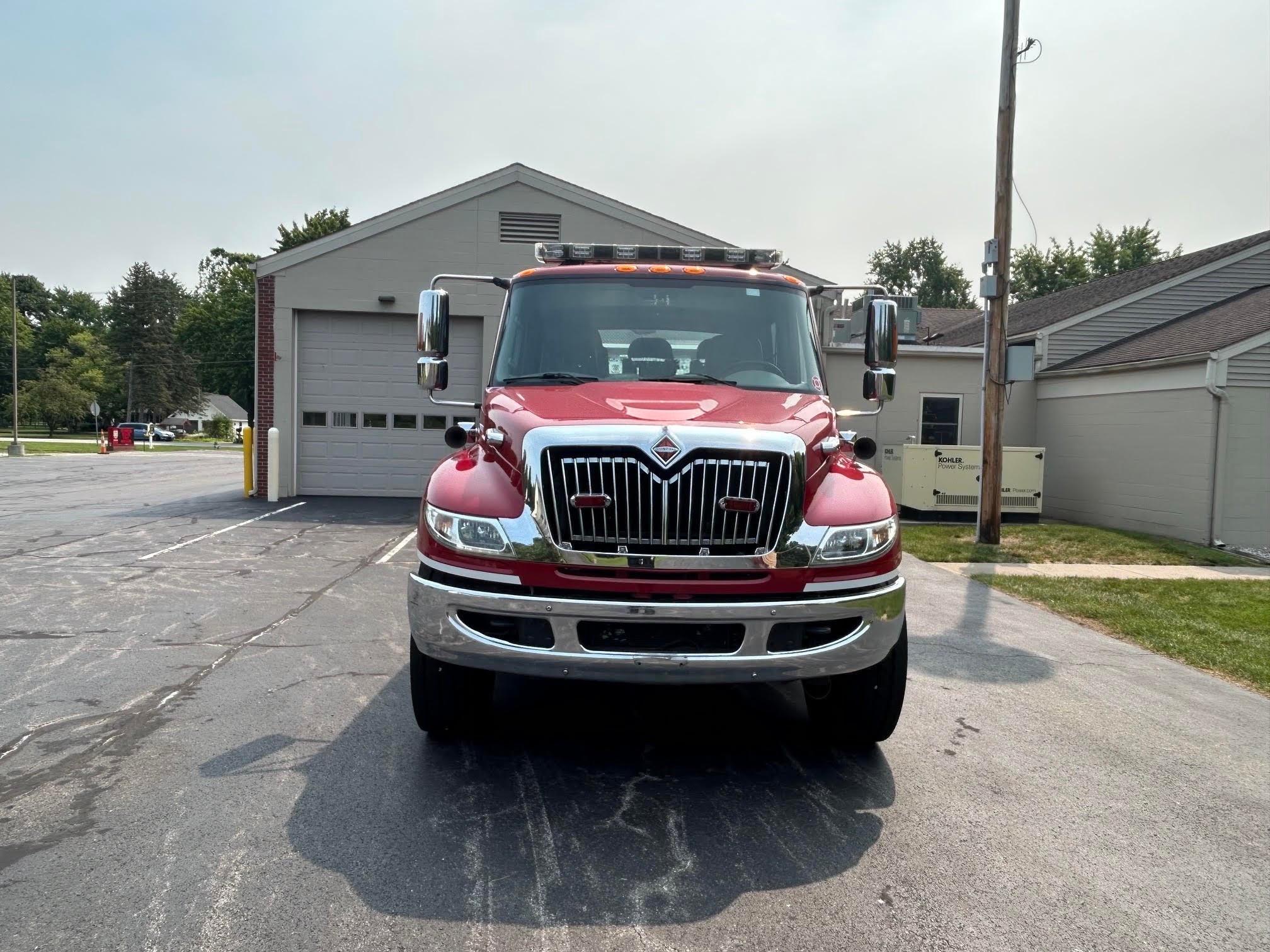 2011 International Sutphen Pumper - image 3