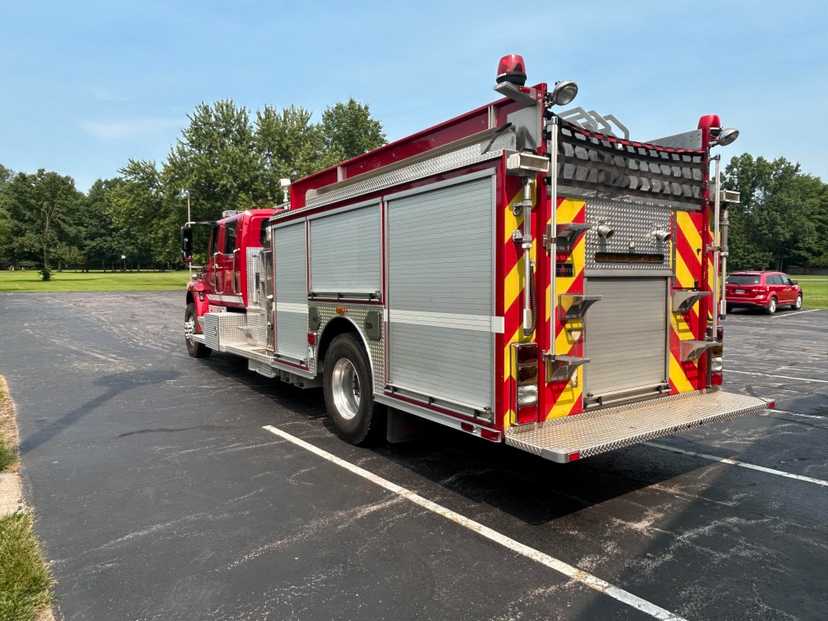 2010 International Sutphen Pumper — photo 5