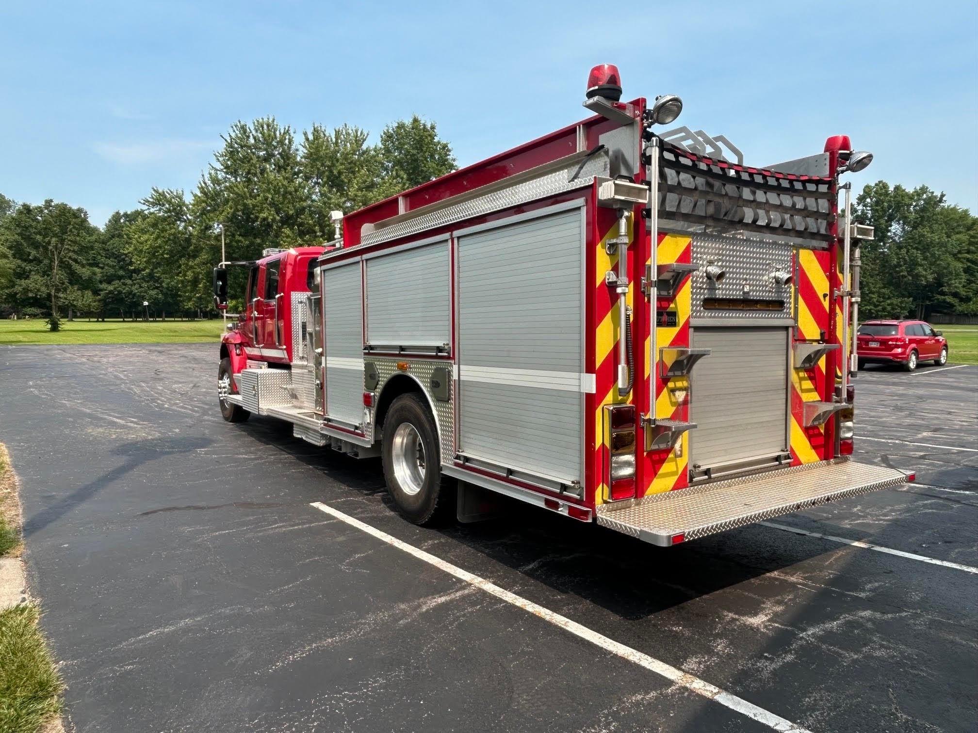 2011 International Sutphen Pumper - image 5
