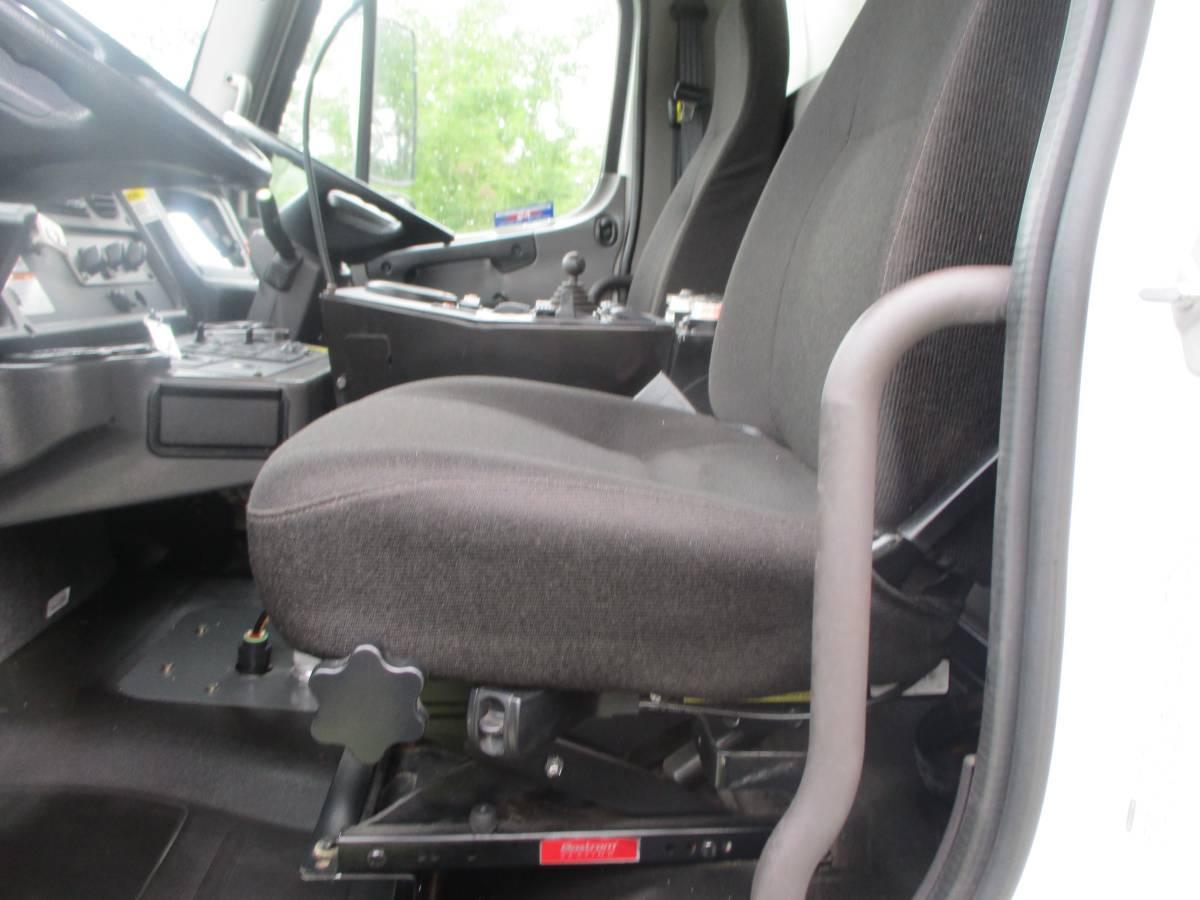 2015 Freightliner M2 Sweeper Truck Low Miles - image 9