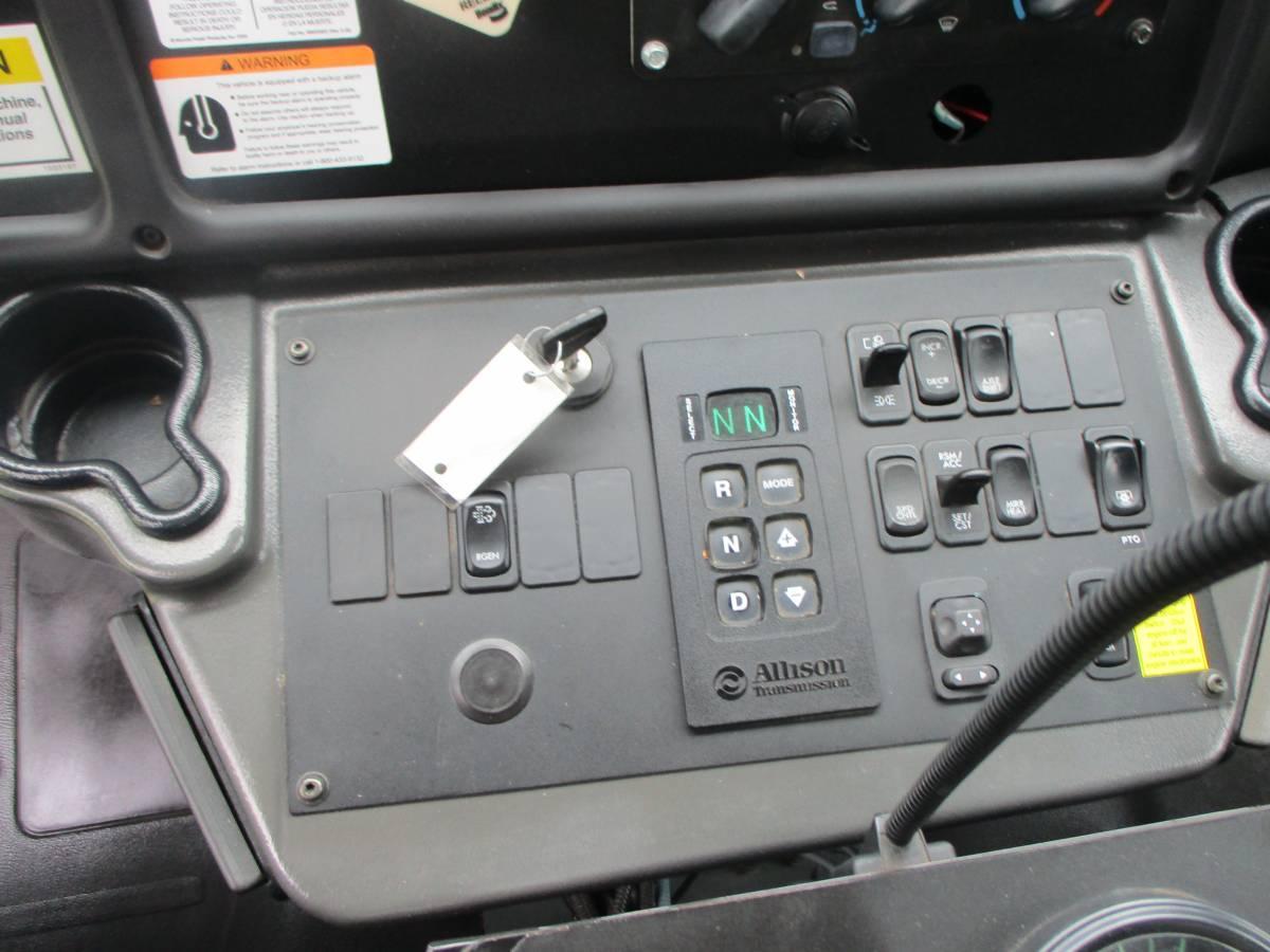 2015 Freightliner M2 Sweeper Truck Low Miles - image 8