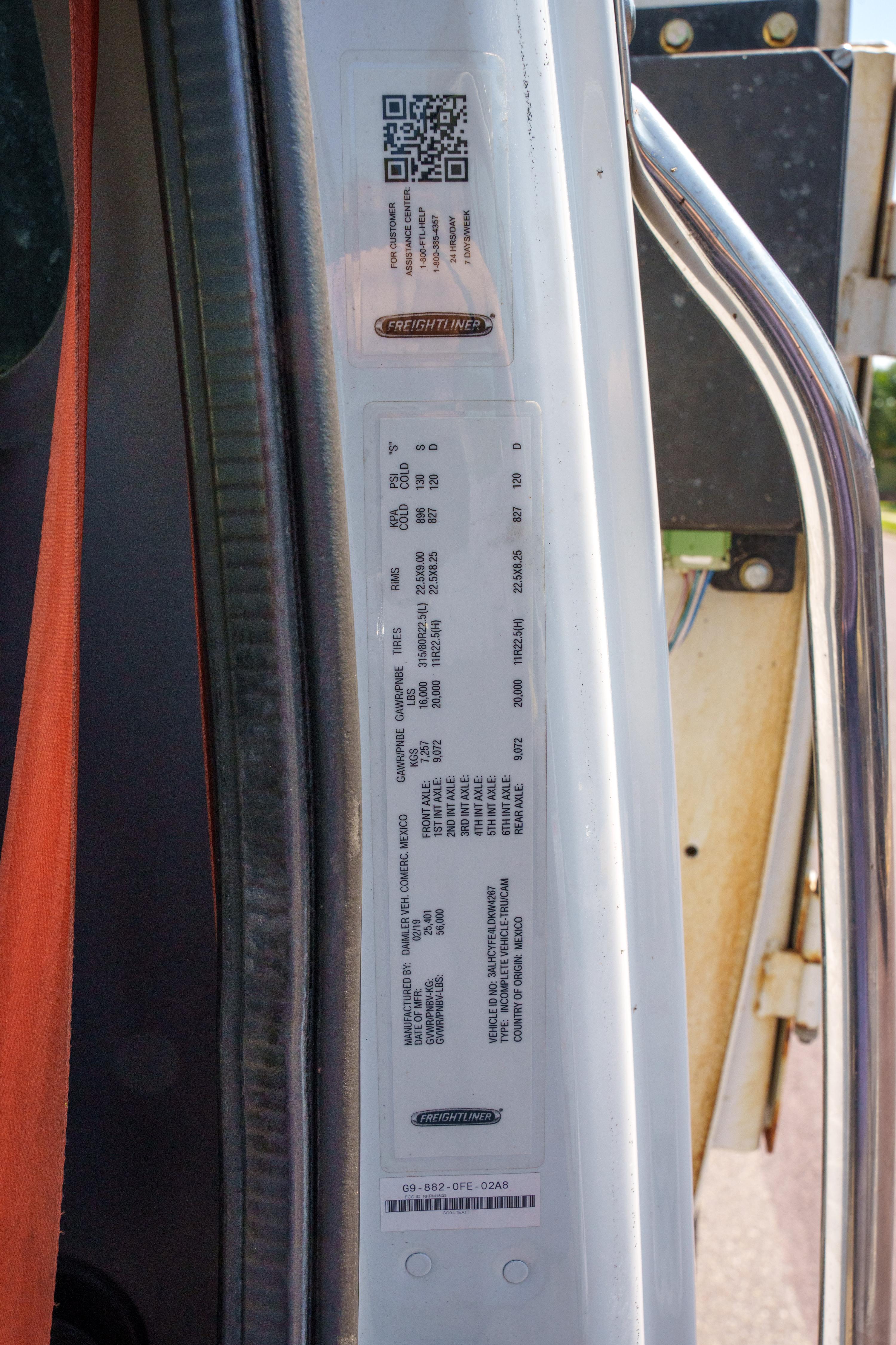 2020 Freightliner McNeilus Rear Loader - image 34