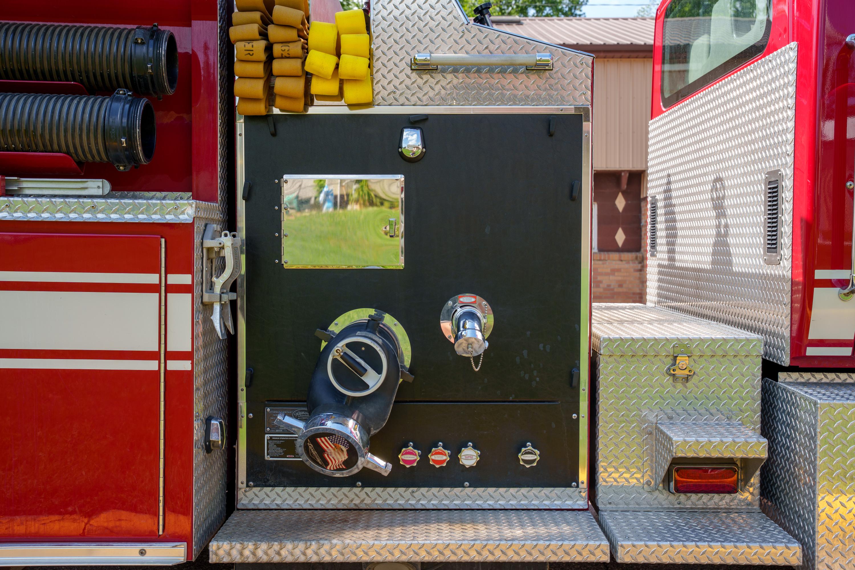 2005 Pierce International Pumper - image 48