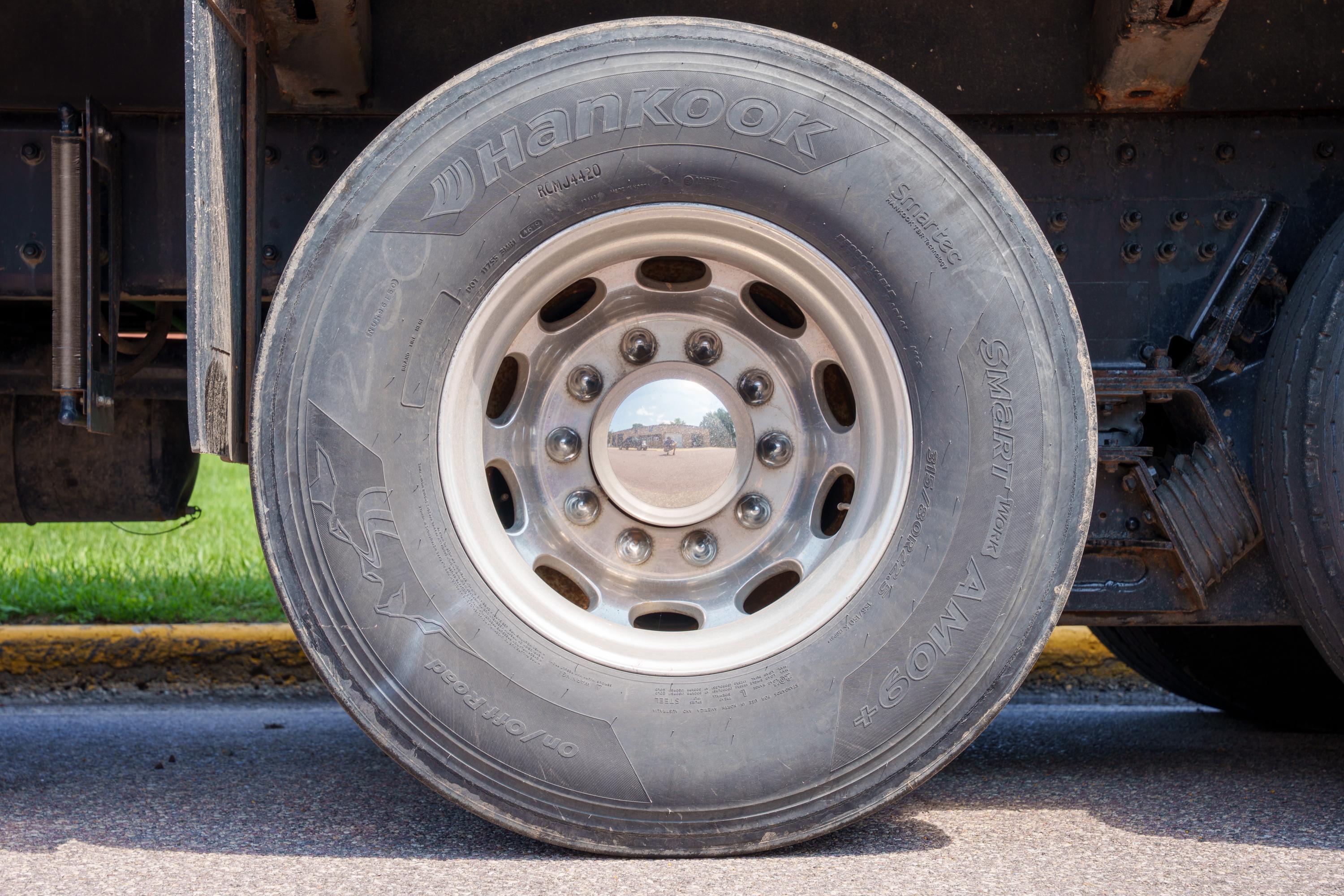 2020 Freightliner McNeilus Rear Loader - image 58