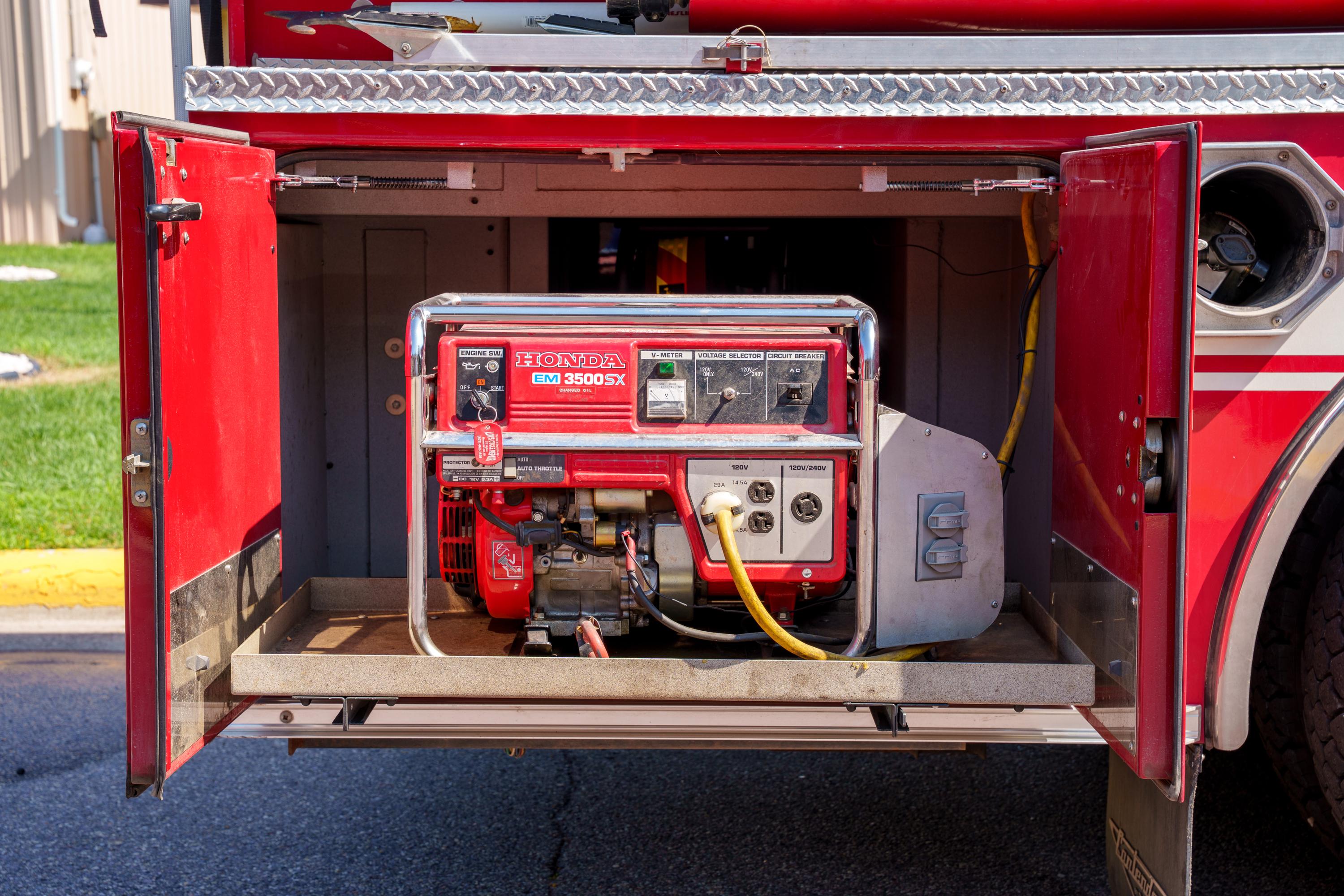 2005 Pierce International Pumper - image 41